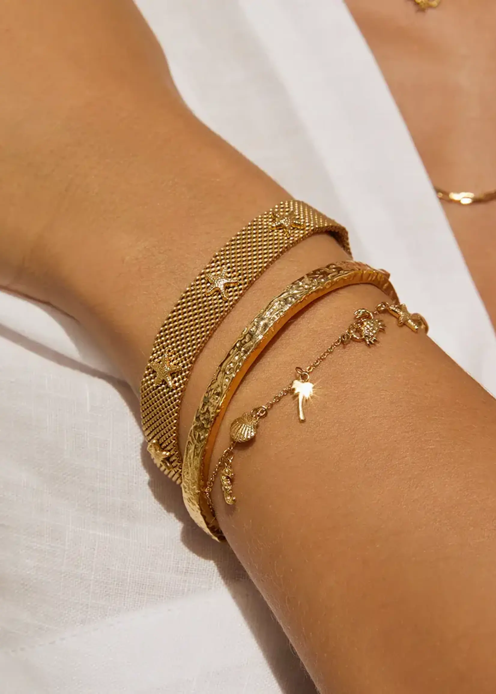 Arms Of Eve Seastar Gold Bracelet