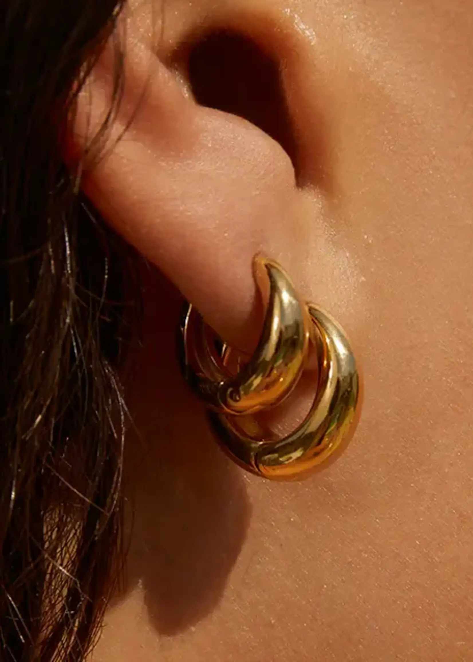 Arms Of Eve Max Gold Earrings - Midi 14mm