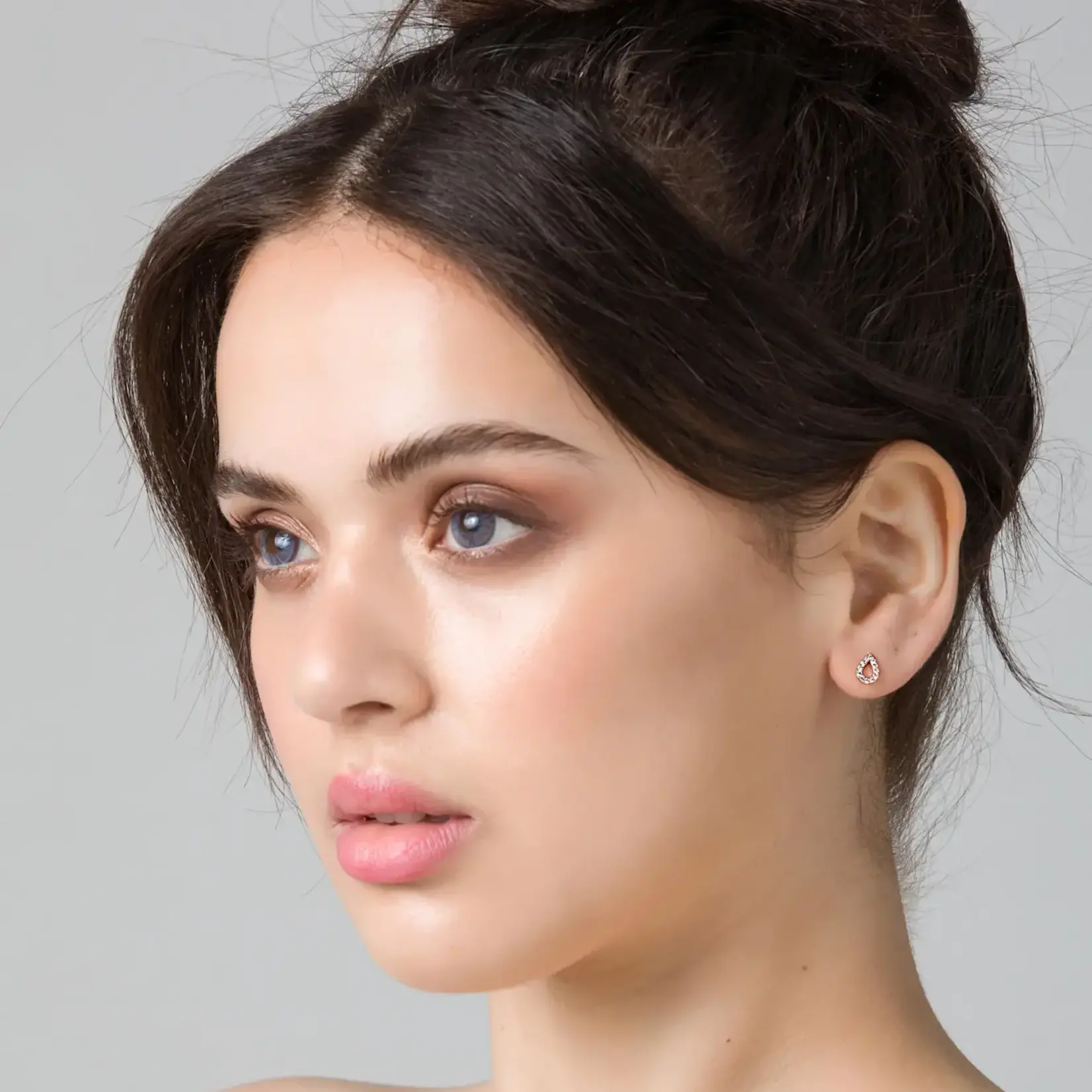 Liberte Petite Diamond R Gold Earring