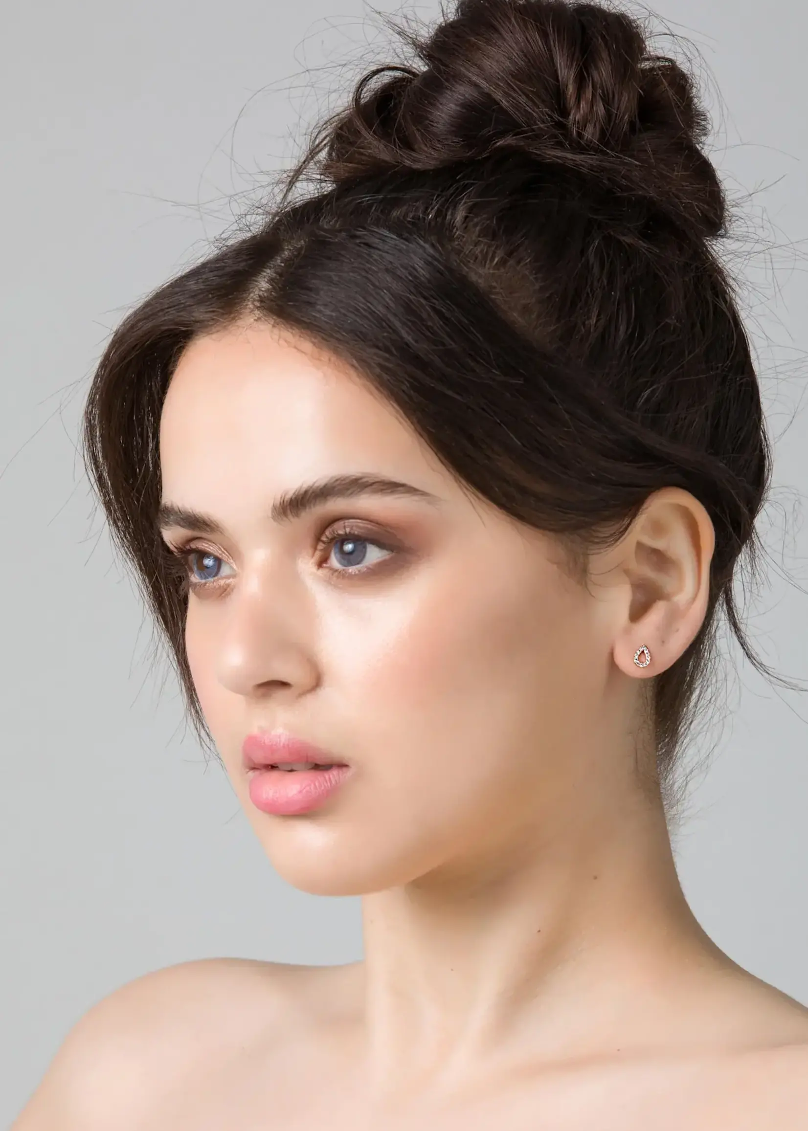 Liberte Petite Diamond R Gold Earring