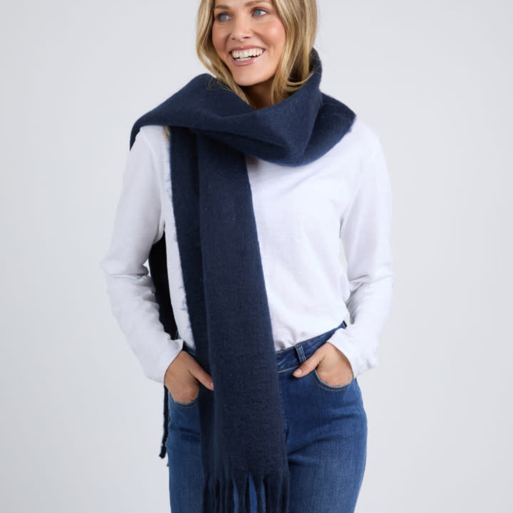 Elm Comfy Scarf - Navy