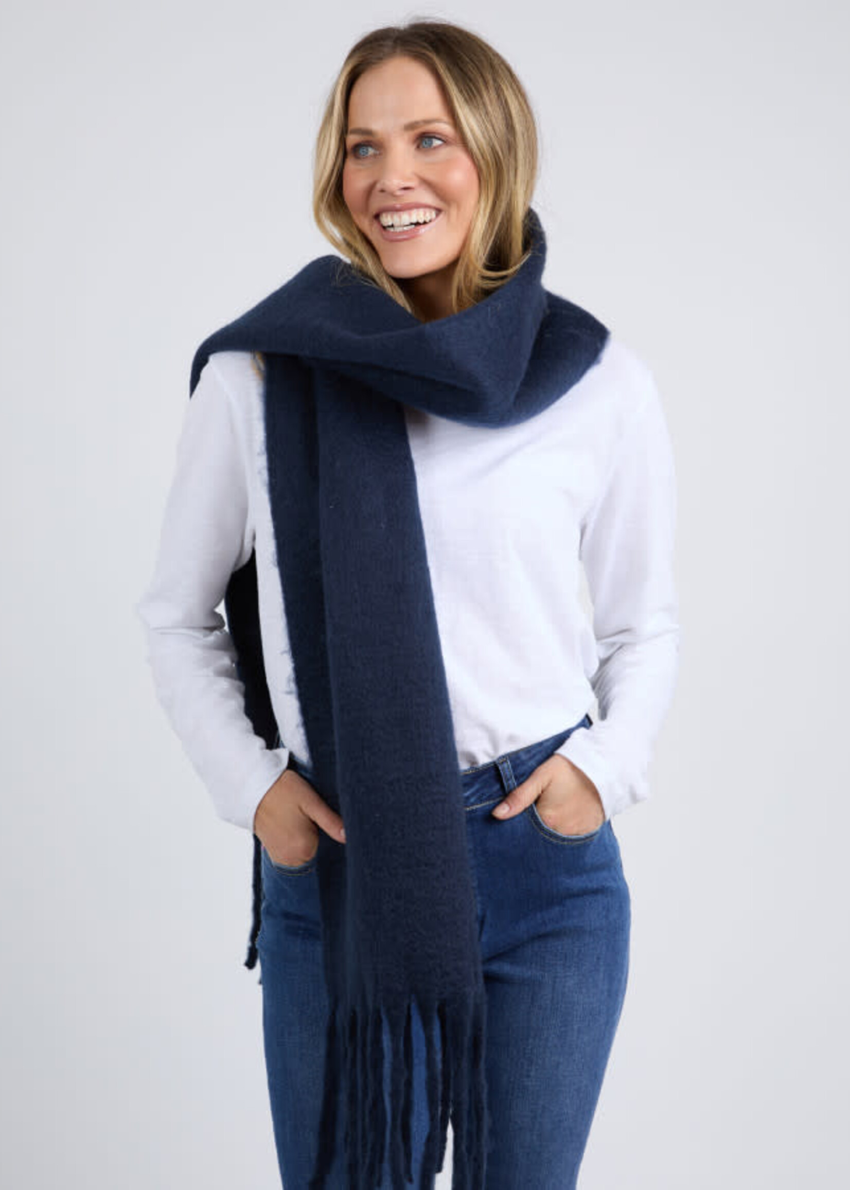 Elm Comfy Scarf - Navy