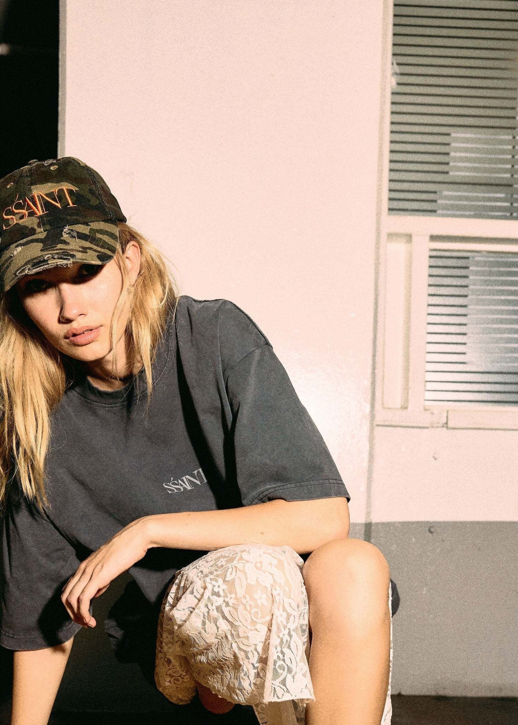 Ssaint No Vacancy Tee - Acid Wash Charcoal