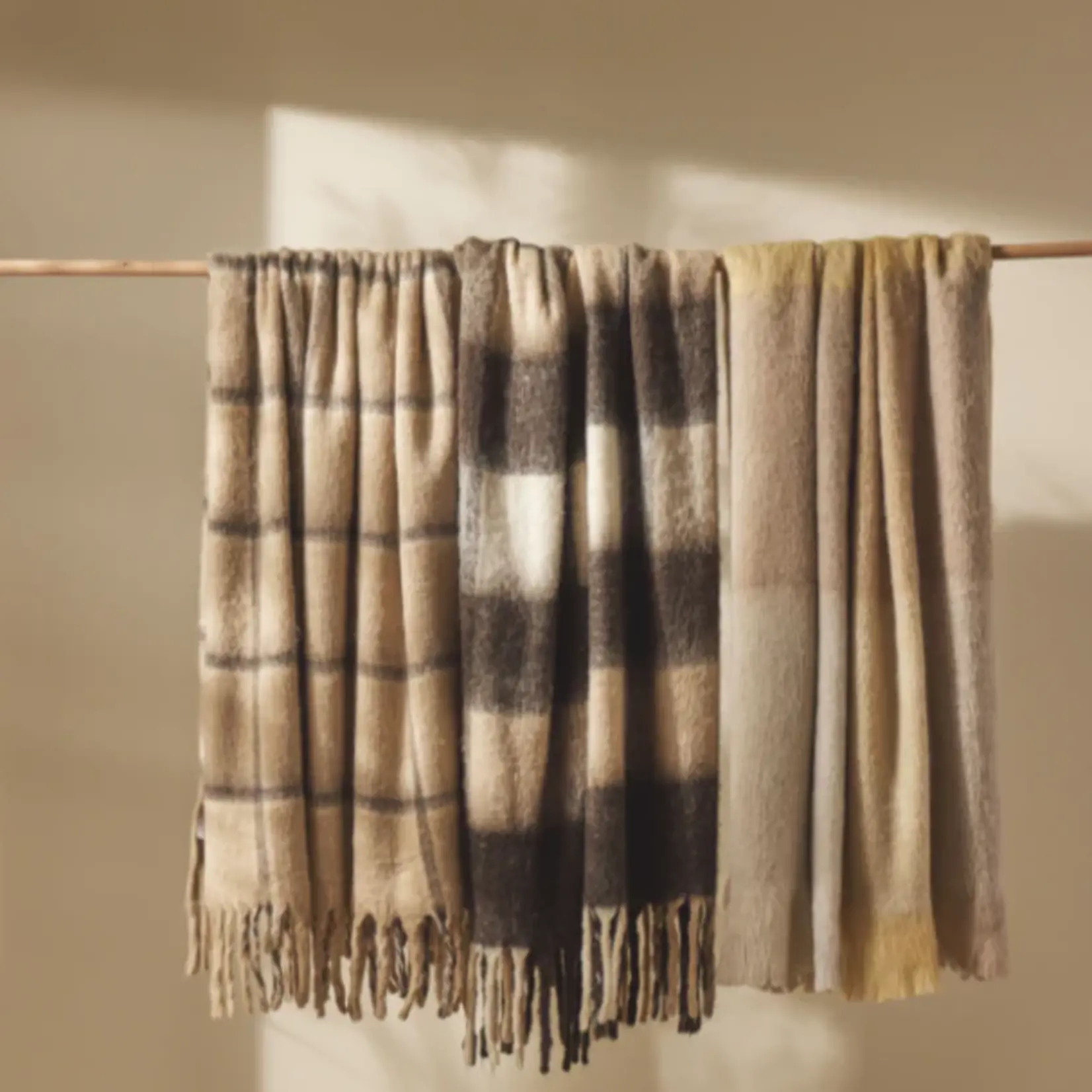 Isalbi Angus Woven Brushed Throw 130x180cm