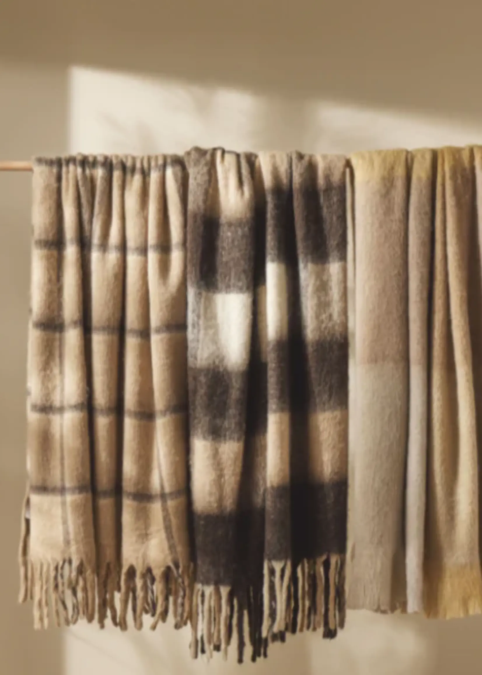 Isalbi Angus Woven Brushed Throw 130x180cm