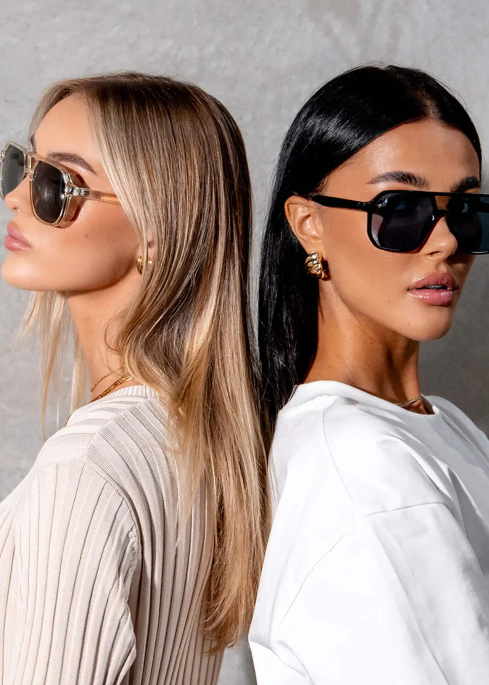 One Day Delilah Sunglasses - Black Blue