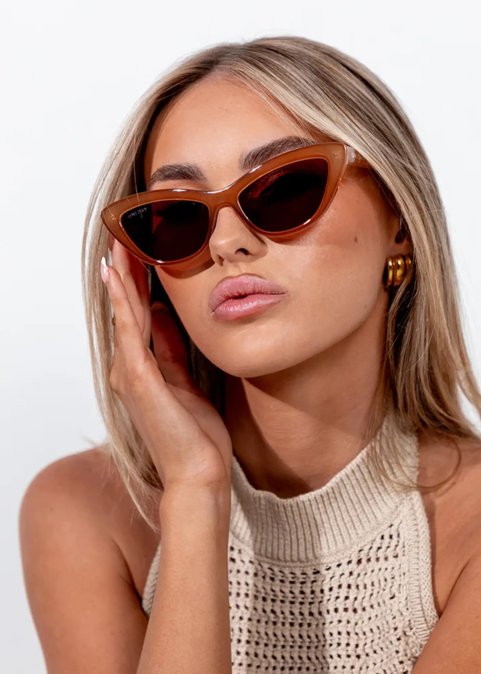 One Day Desorbo Sunglasses - Beige Brown