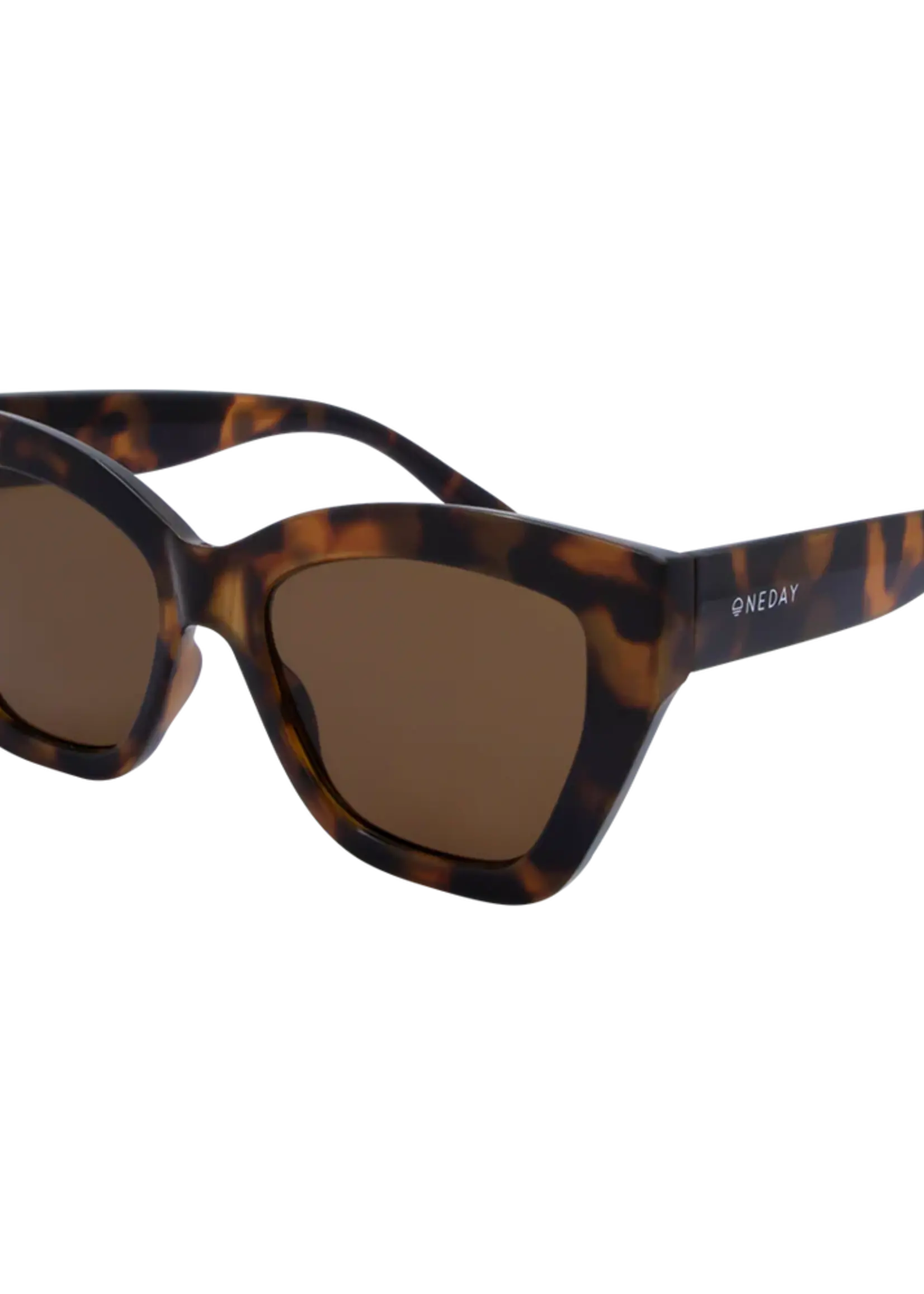 One Day Winona Sunglasses - Tortoise Brown