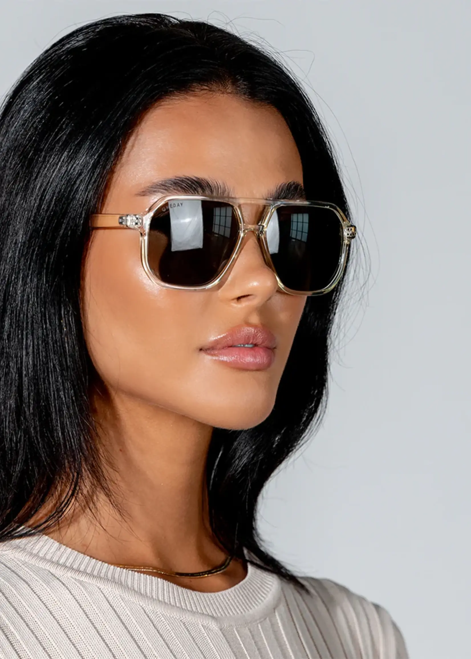 One Day Delilah Sunglasses - Champagne Green