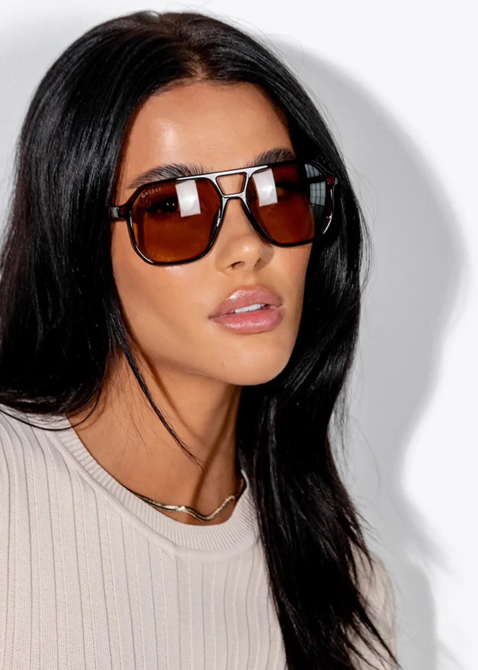 One Day Delilah Sunglasses - Brown Brown