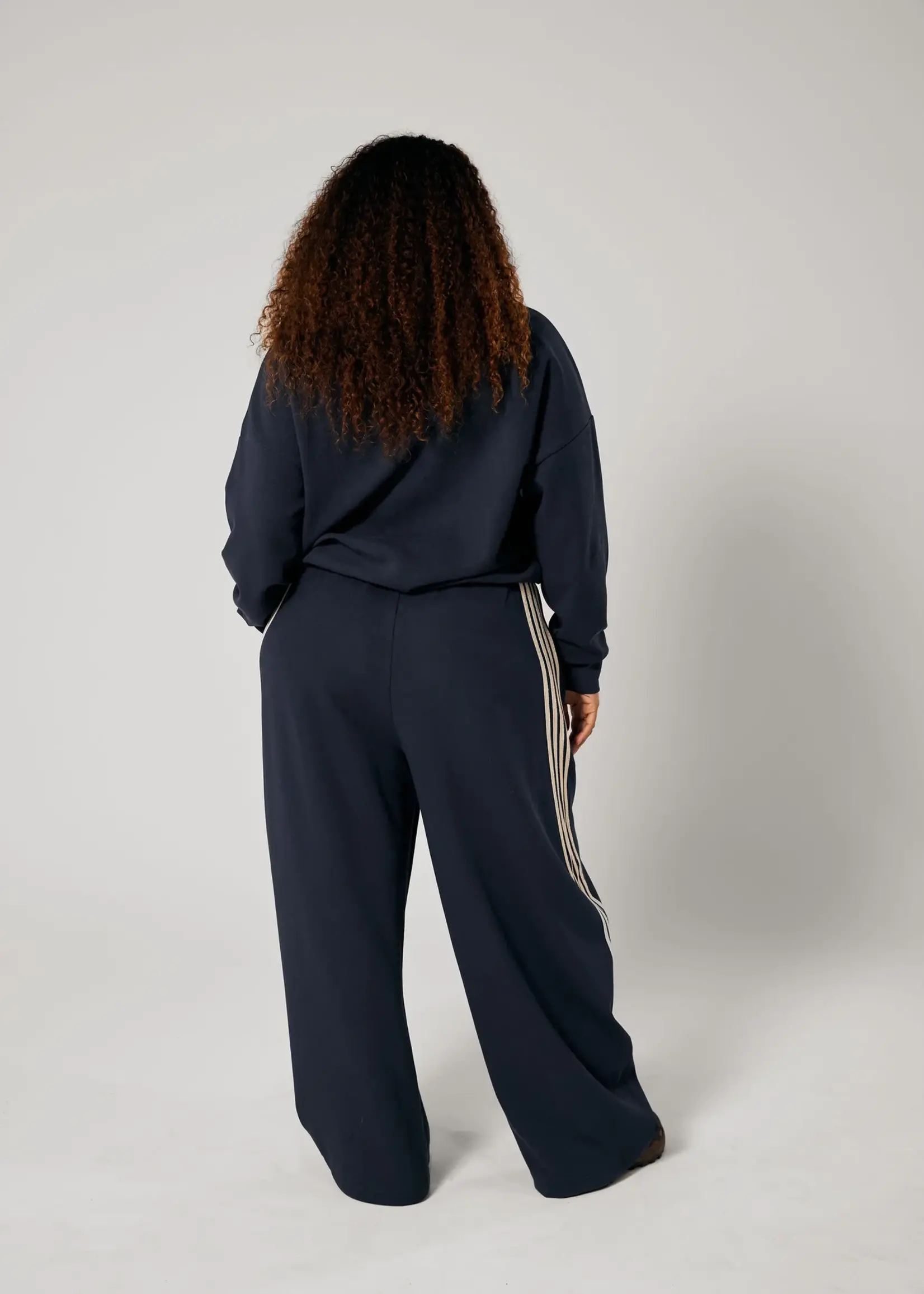 Ssaint Barrel Pants - Navy