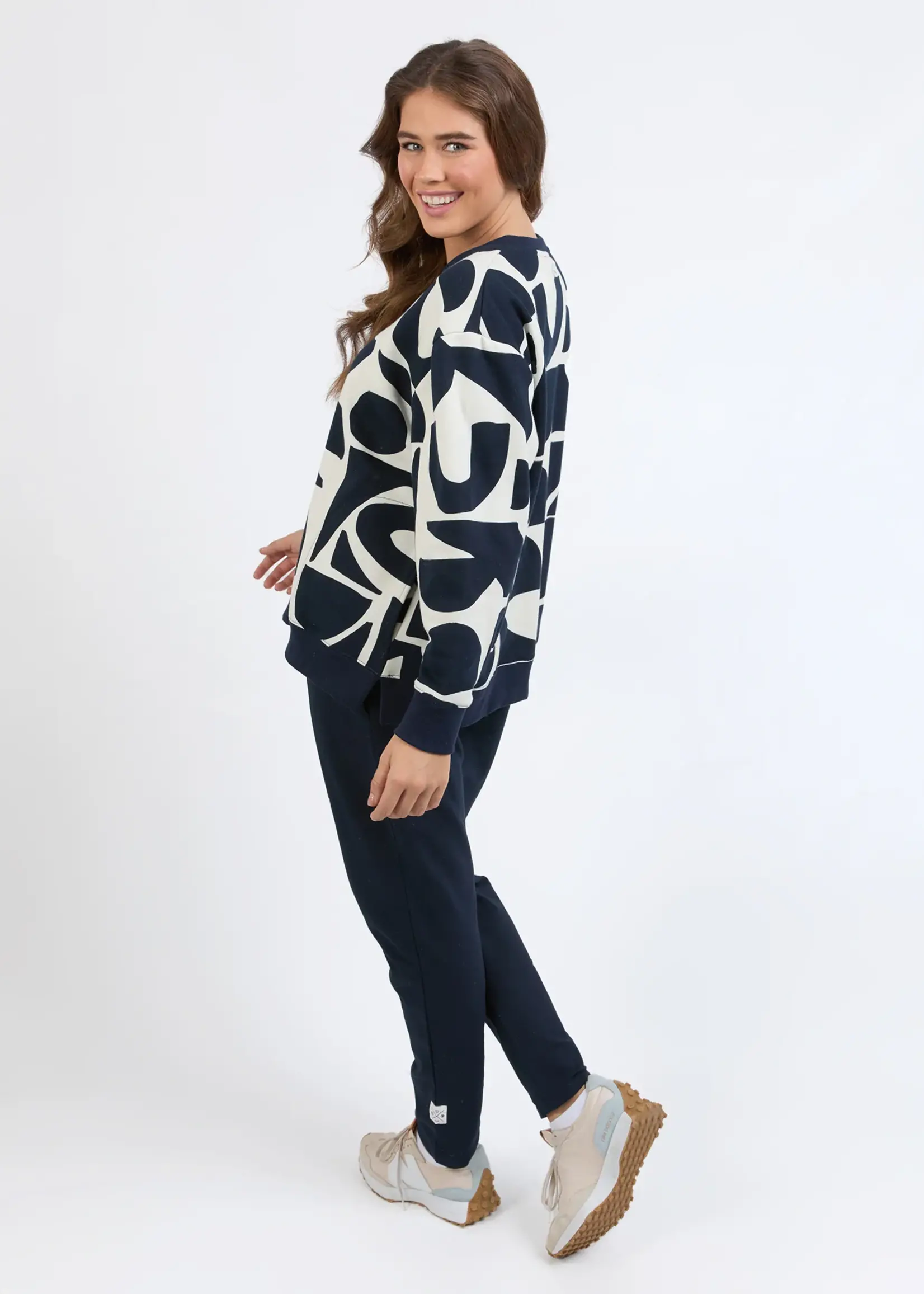 Elm Lifestyle Mural Crew