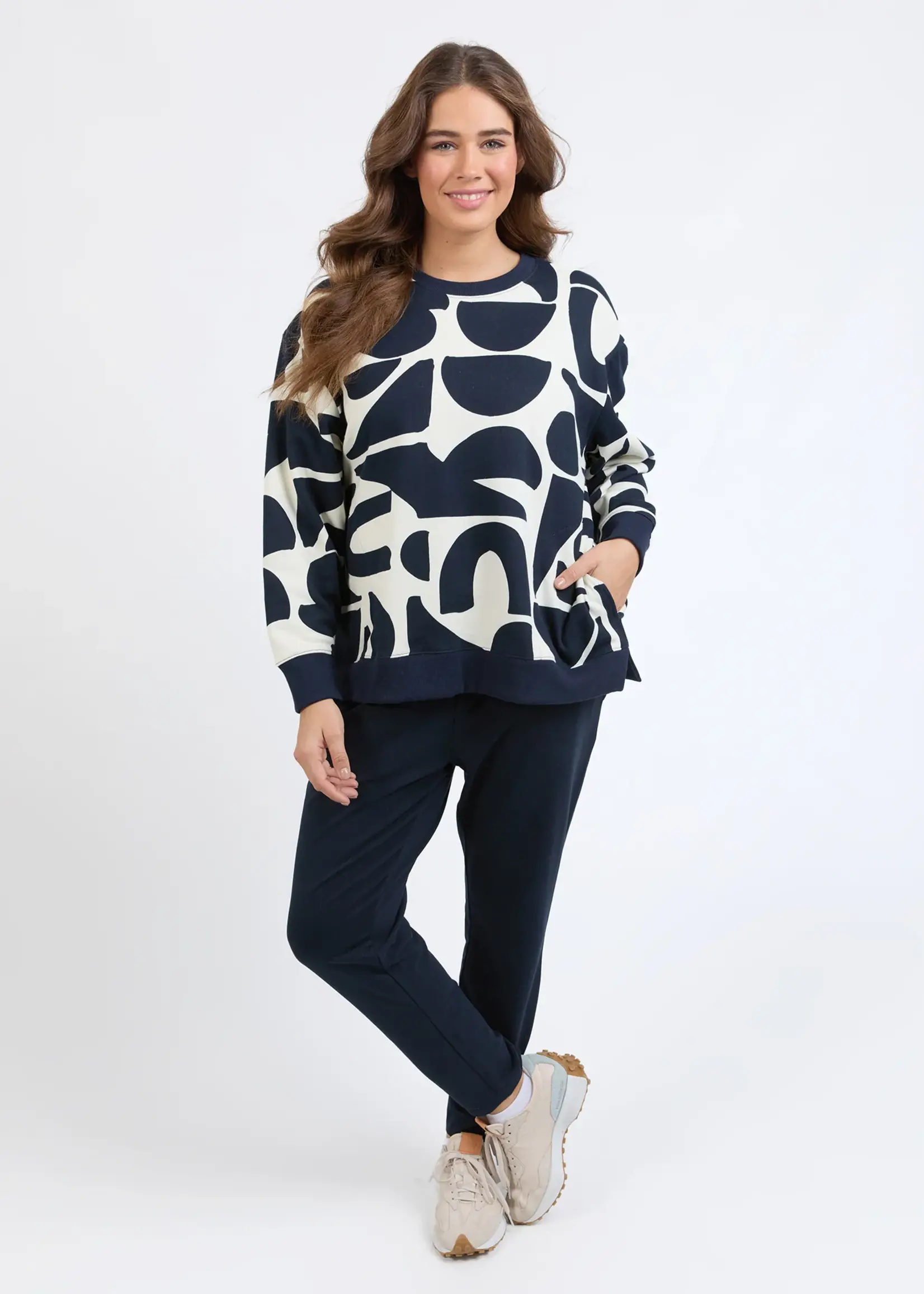 Elm Lifestyle Mural Crew