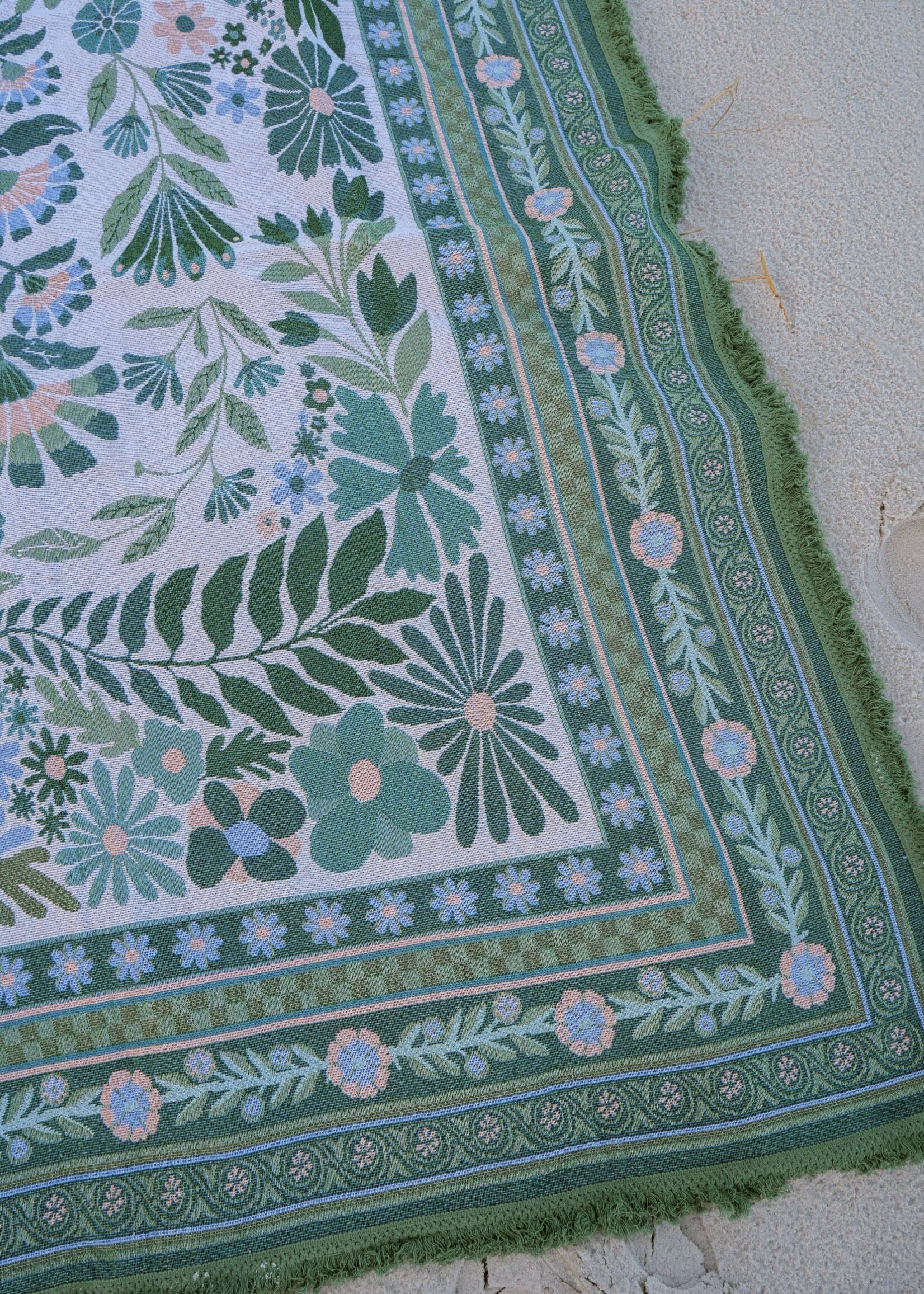 Salty Aura The Dahlia Green Rug