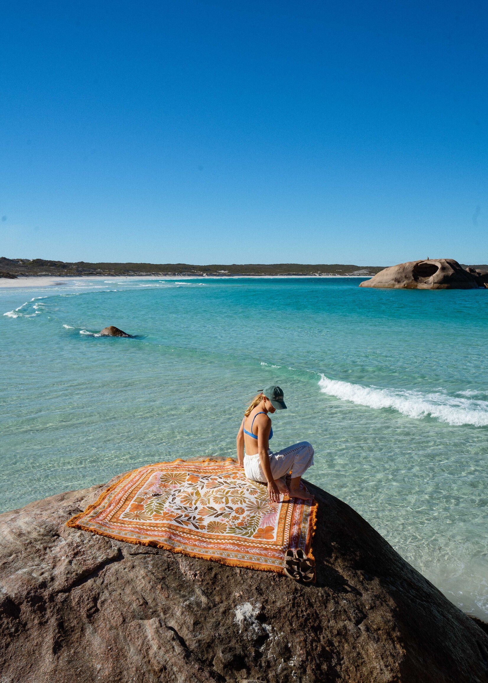 Salty Aura The Dahlia Rug