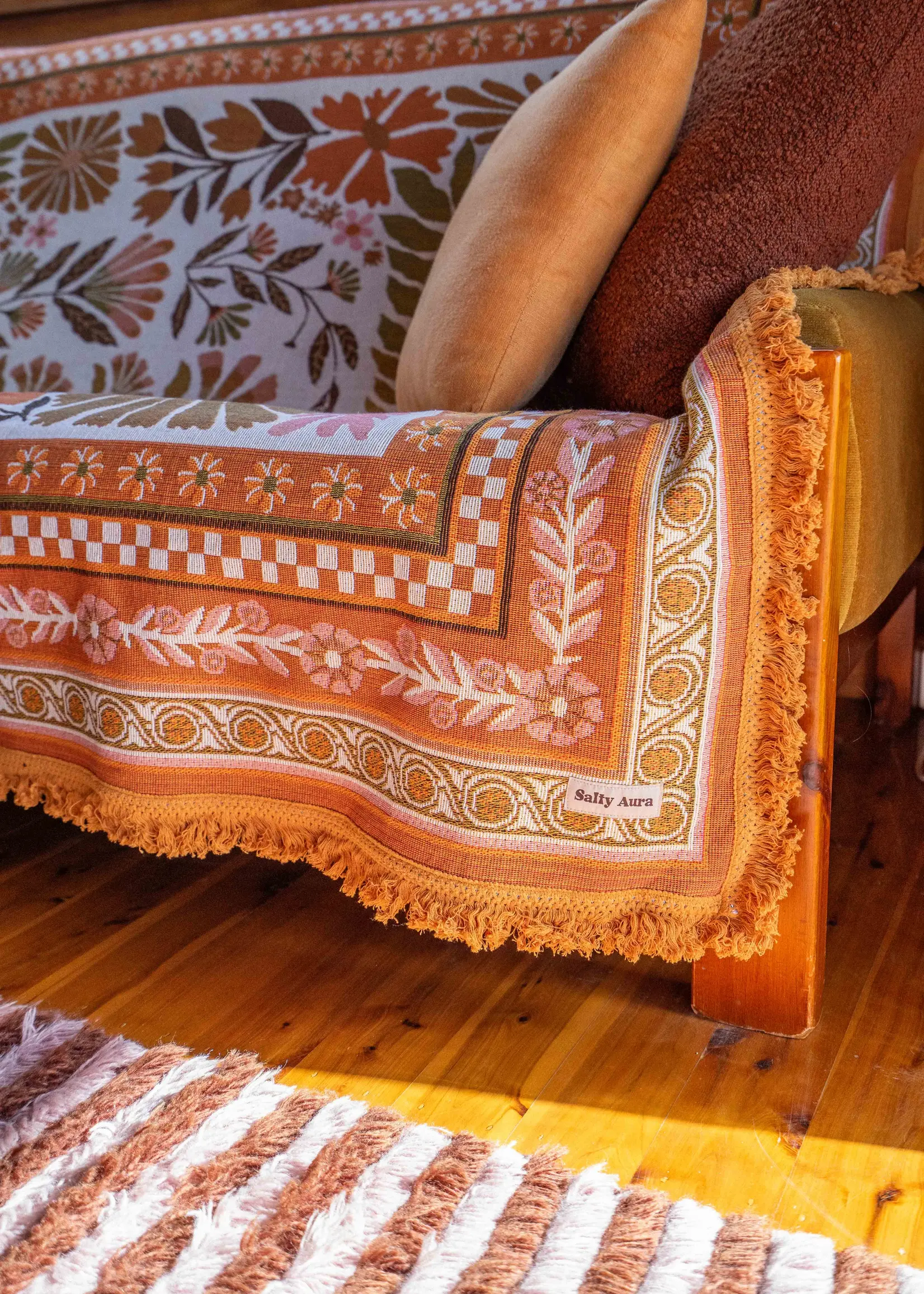 Salty Aura The Dahlia Rug