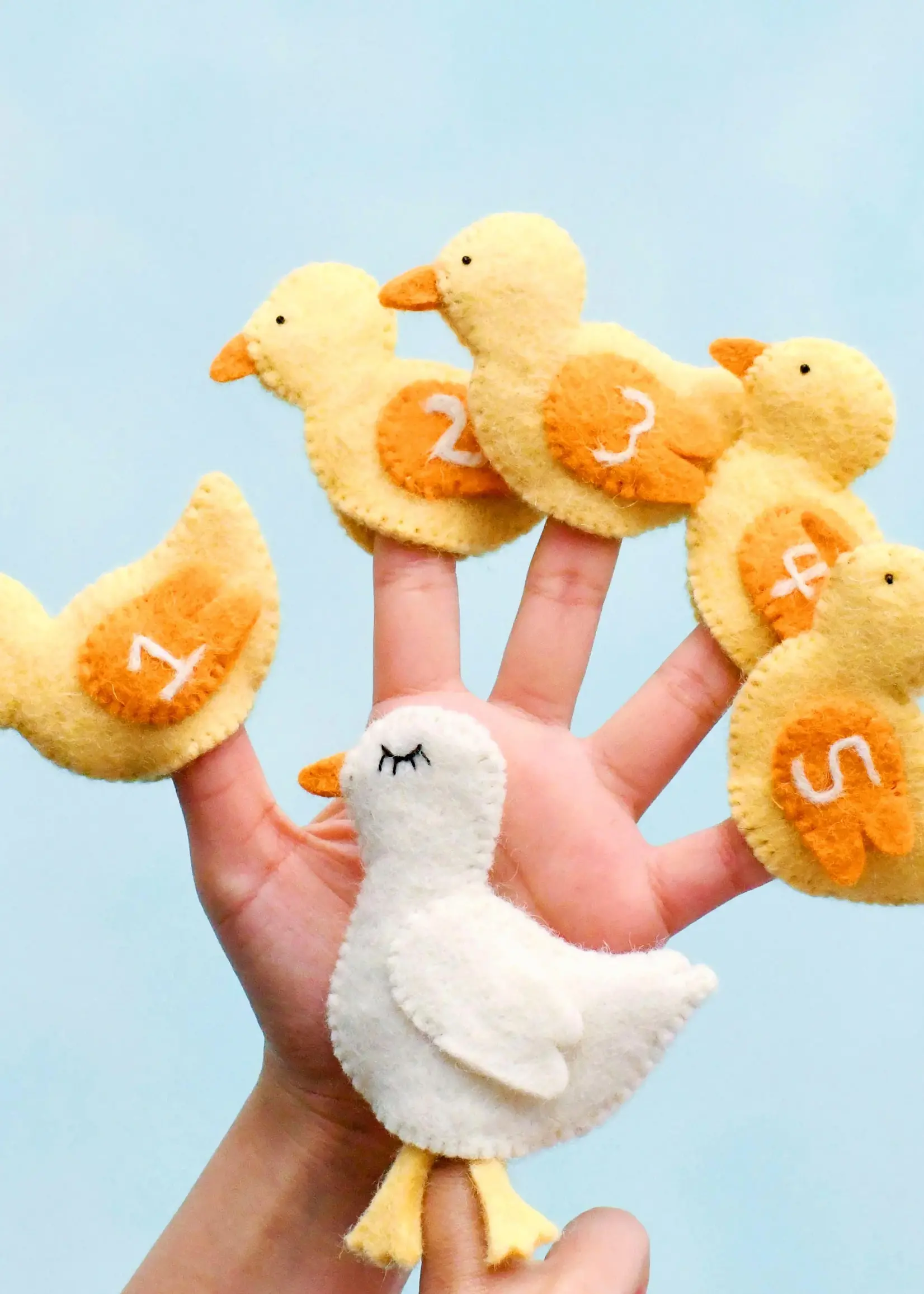 Five Little Ducks - Finger Puppet Set