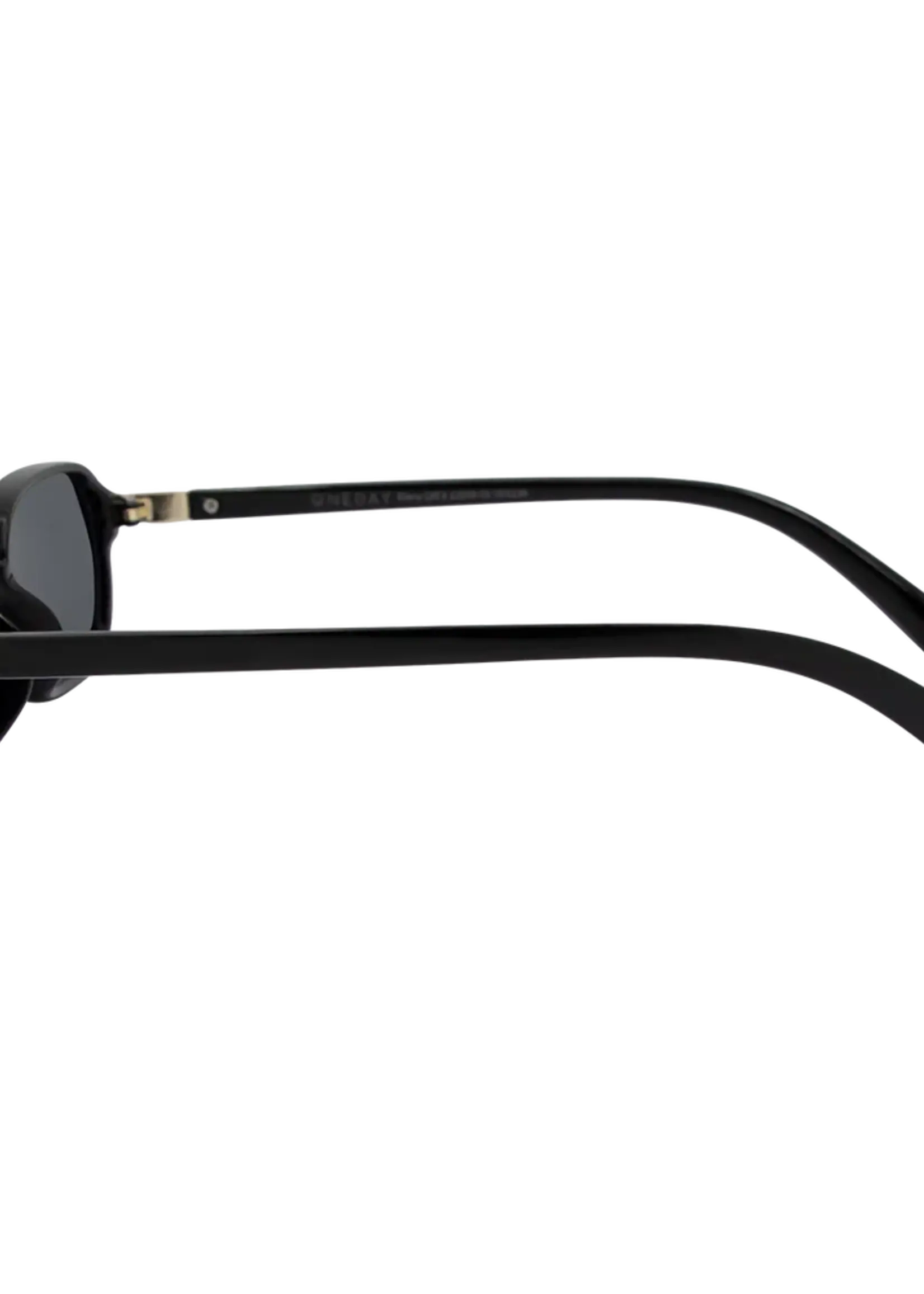 One Day Ellery Sunglasses - Black Smoke