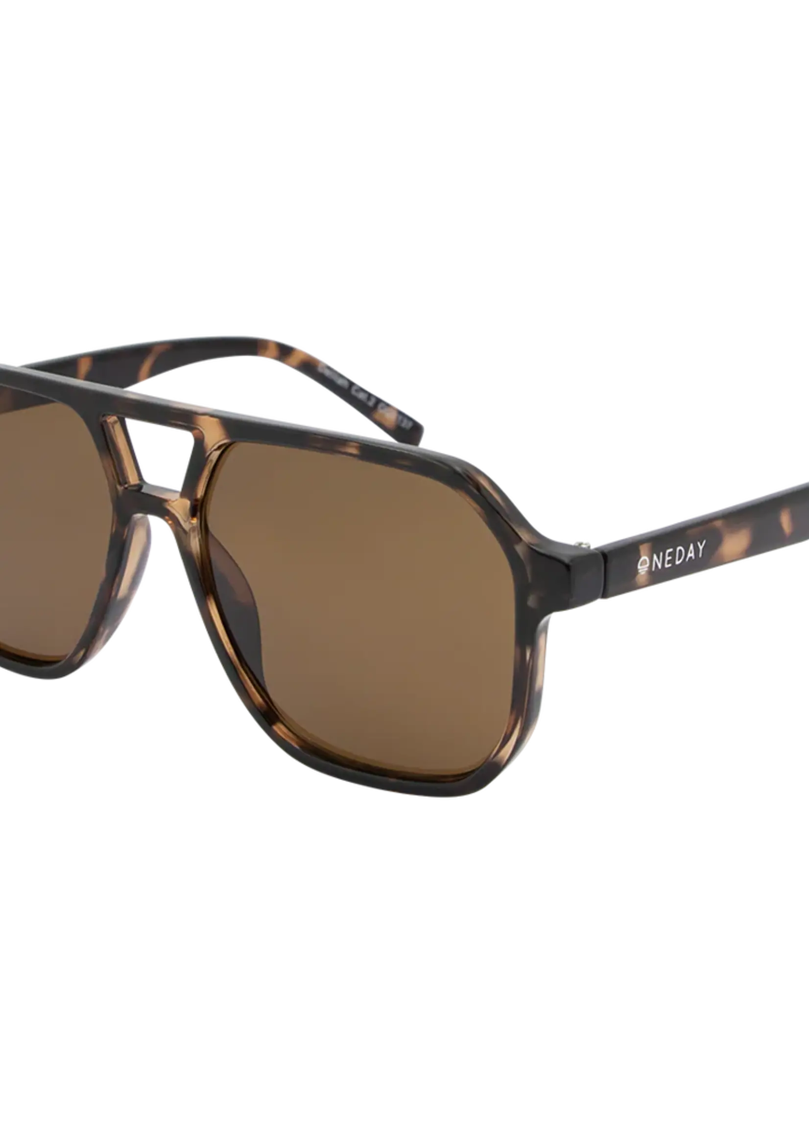 One Day Delilah Sunglasses - Tort Brown