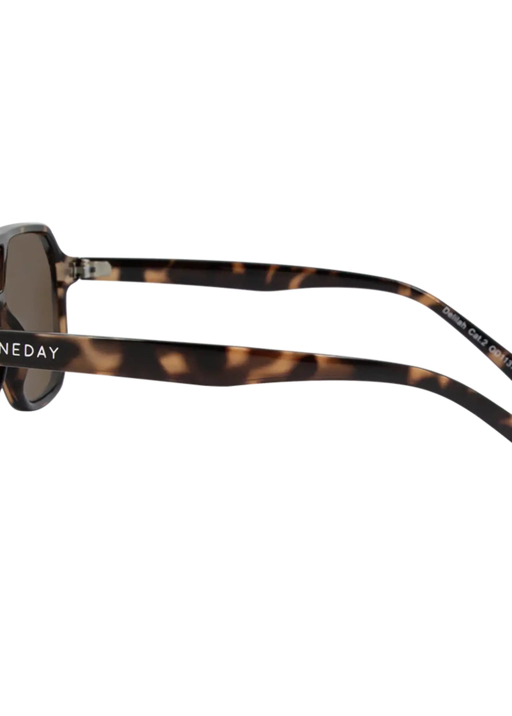 One Day Delilah Sunglasses - Tort Brown