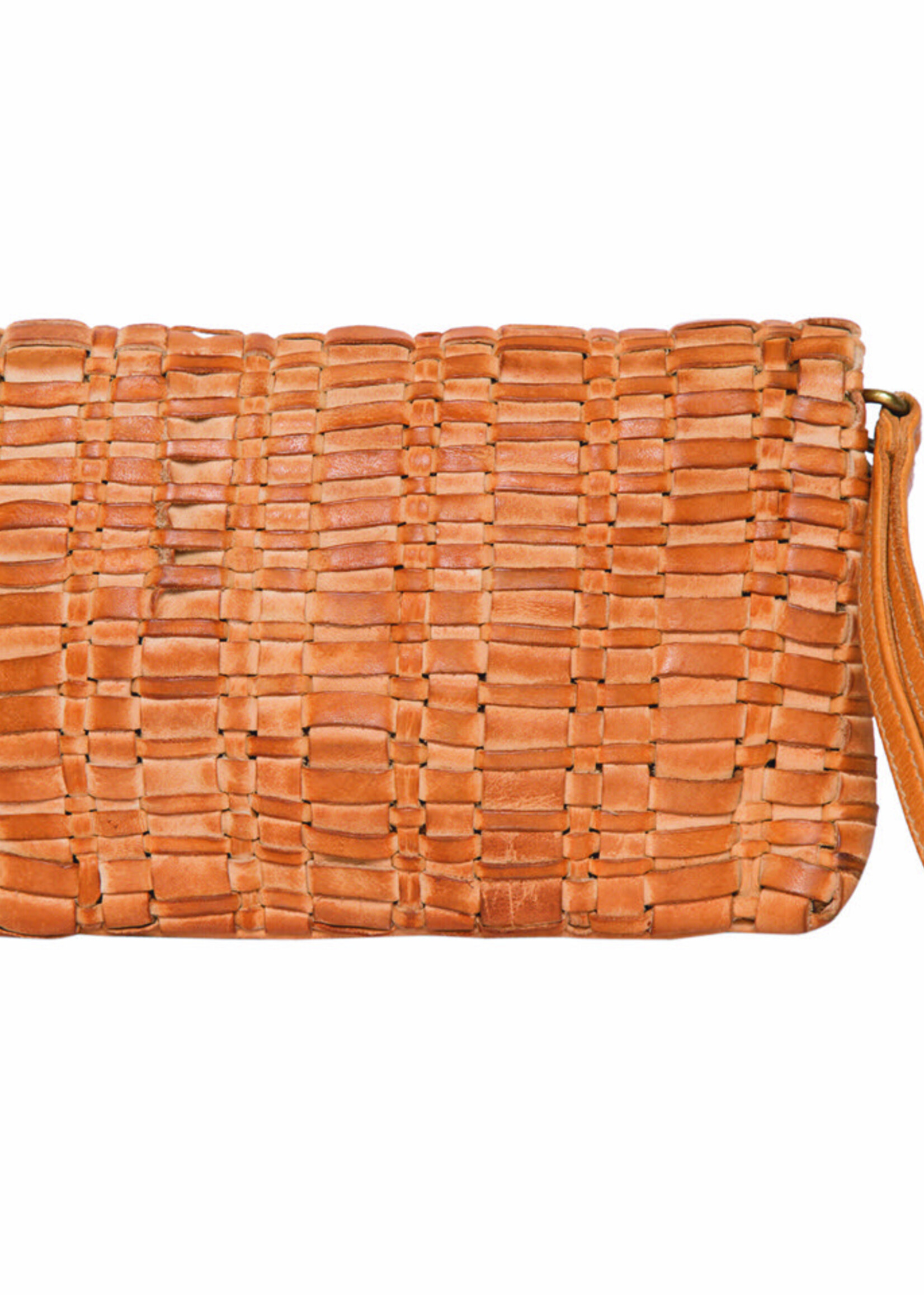The Design Edge Tan Woven Washed Leather Purse (W013)