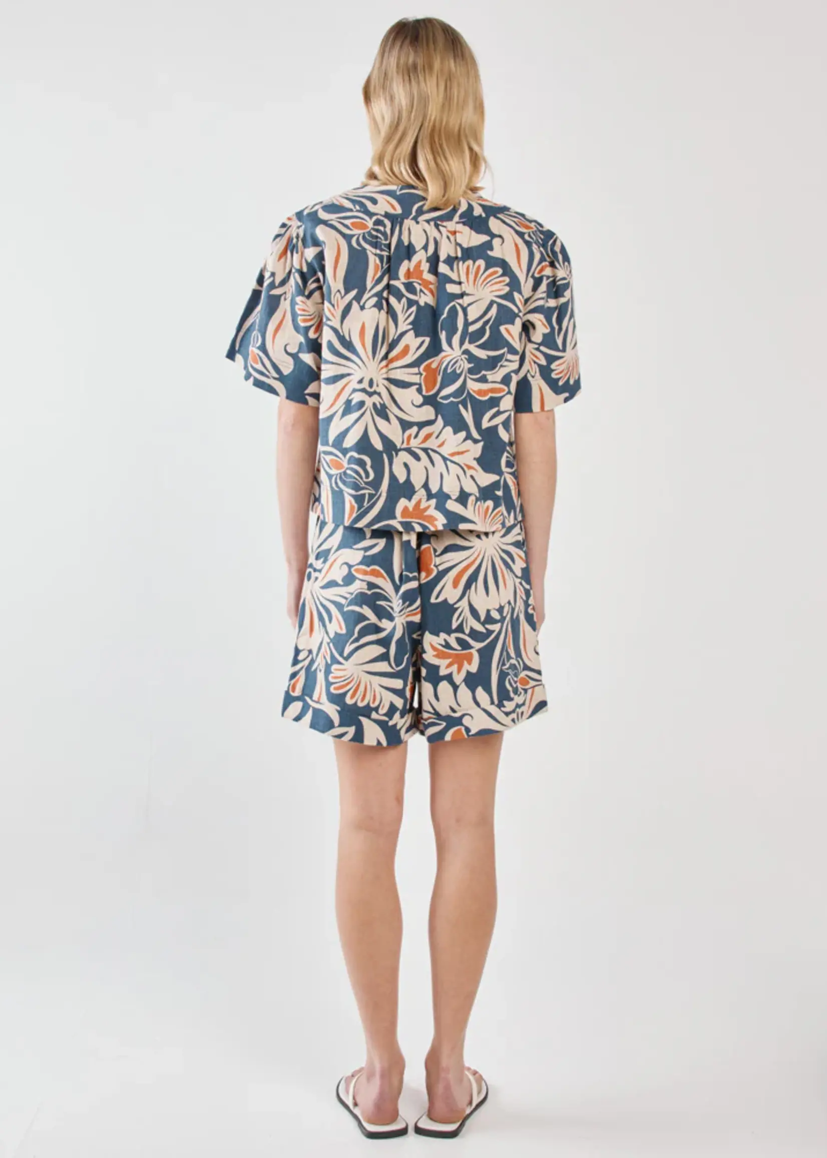 Sass Jana Short - Wild Orchid