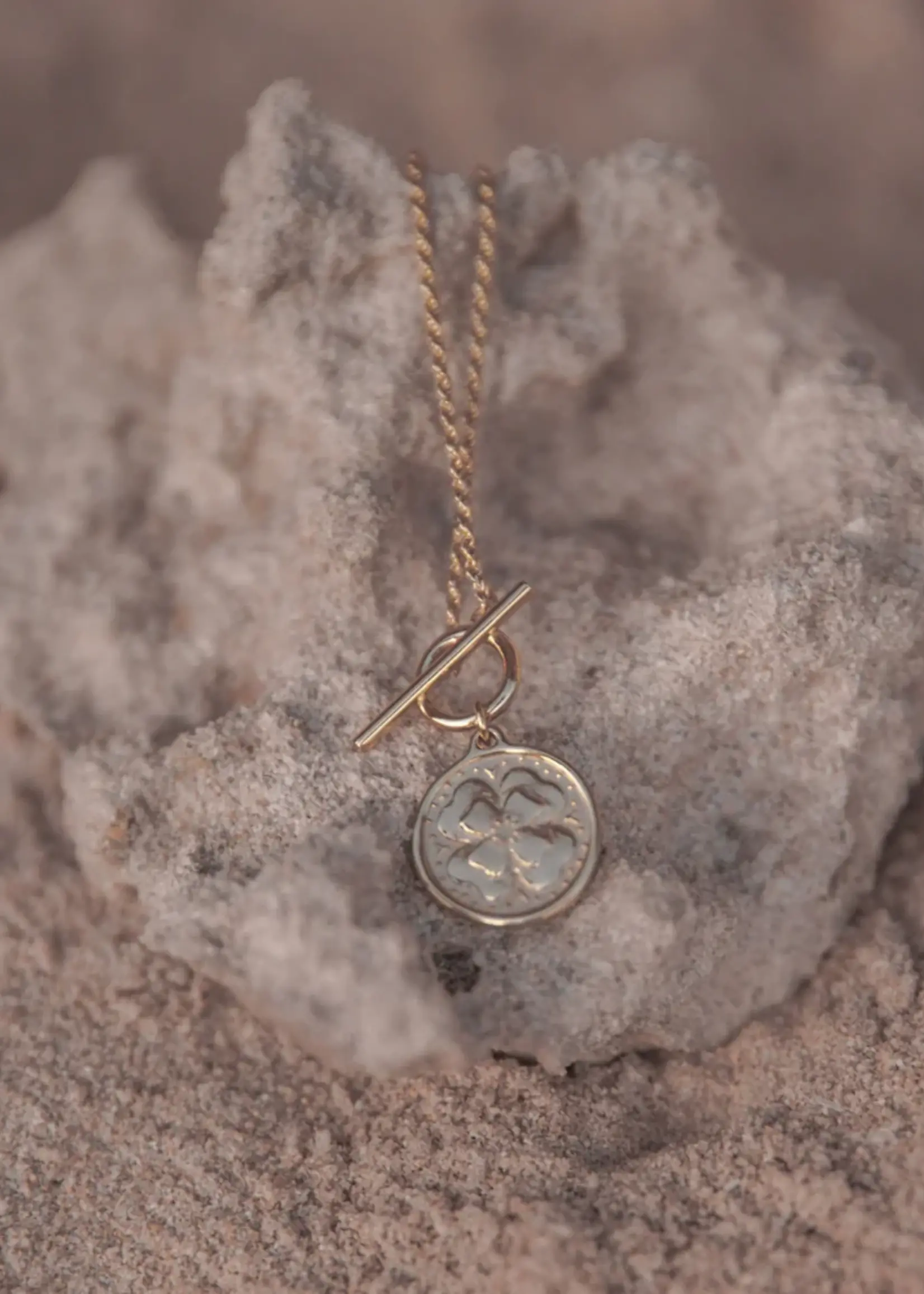 Lion Wild Clover Necklace