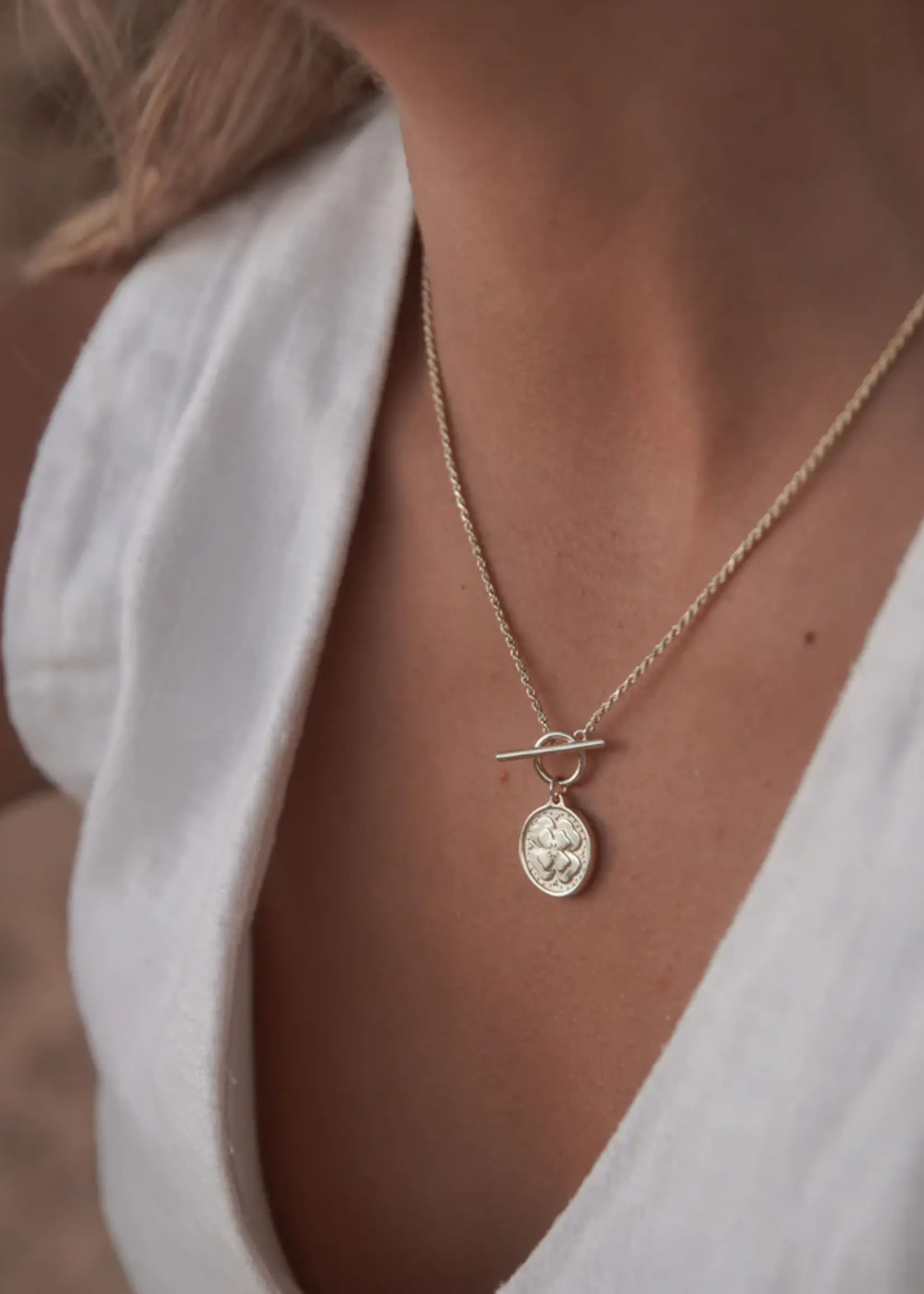 Lion Wild Clover Necklace