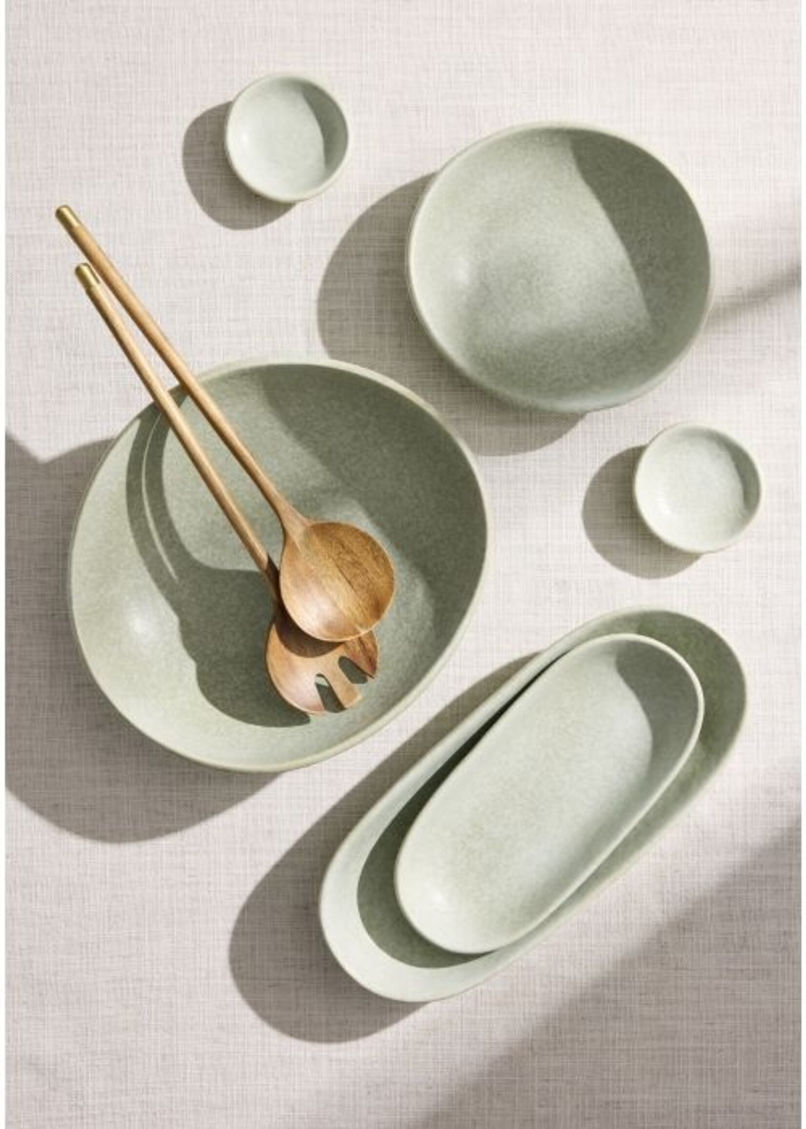 Greta Porcelain Raised Serving Plate