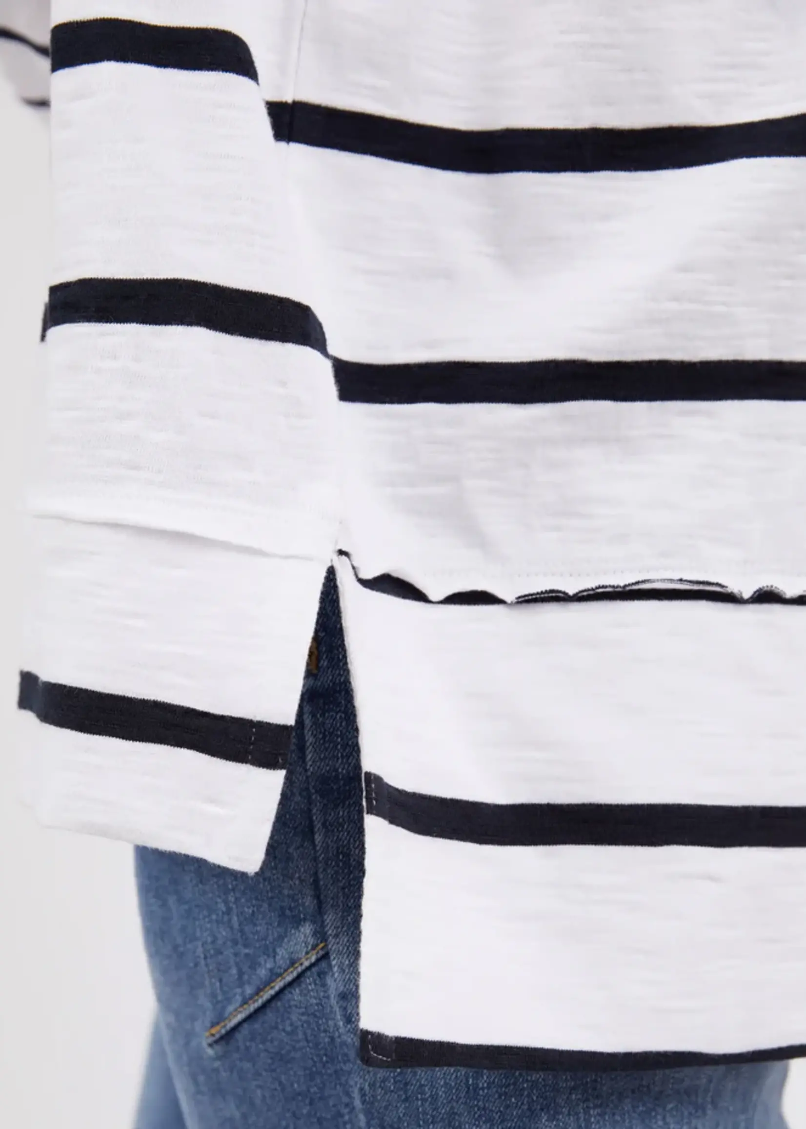 Foxwood Jayne Stripe Throw On Top - White