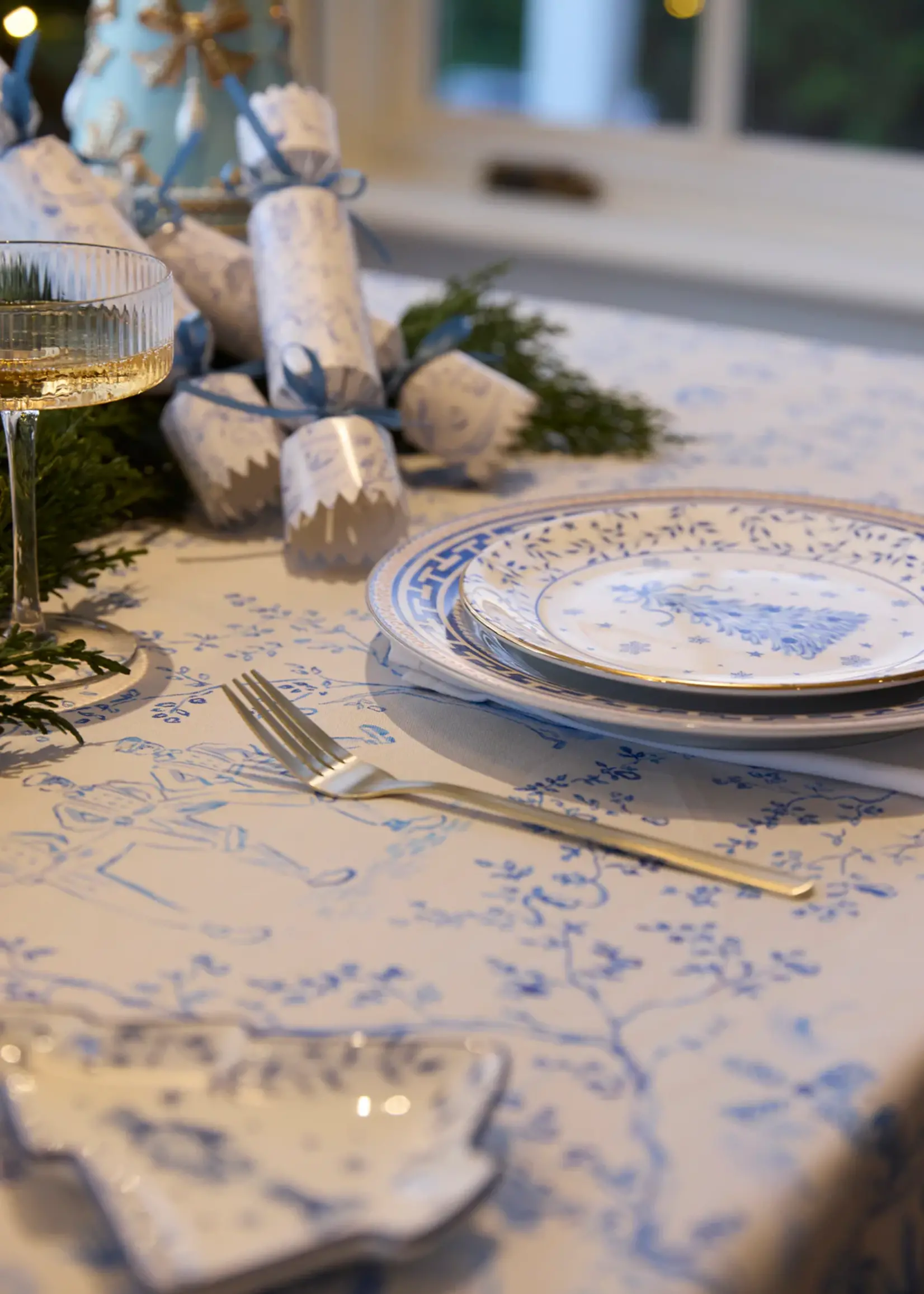 Holly and Ivy Nutcracker Wonderland Plate