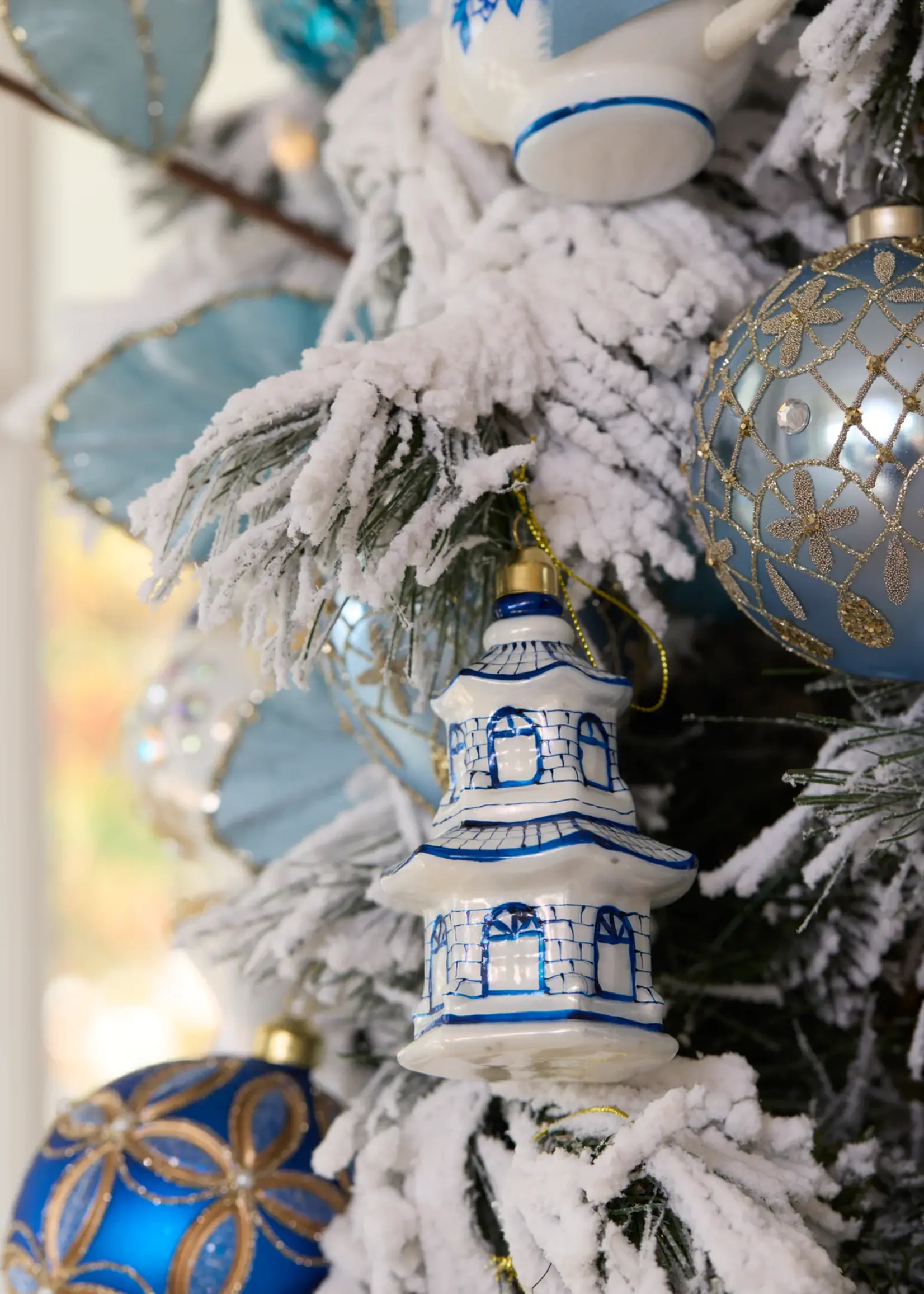 Holly and Ivy Blue And White Glass Pagoda Hanging