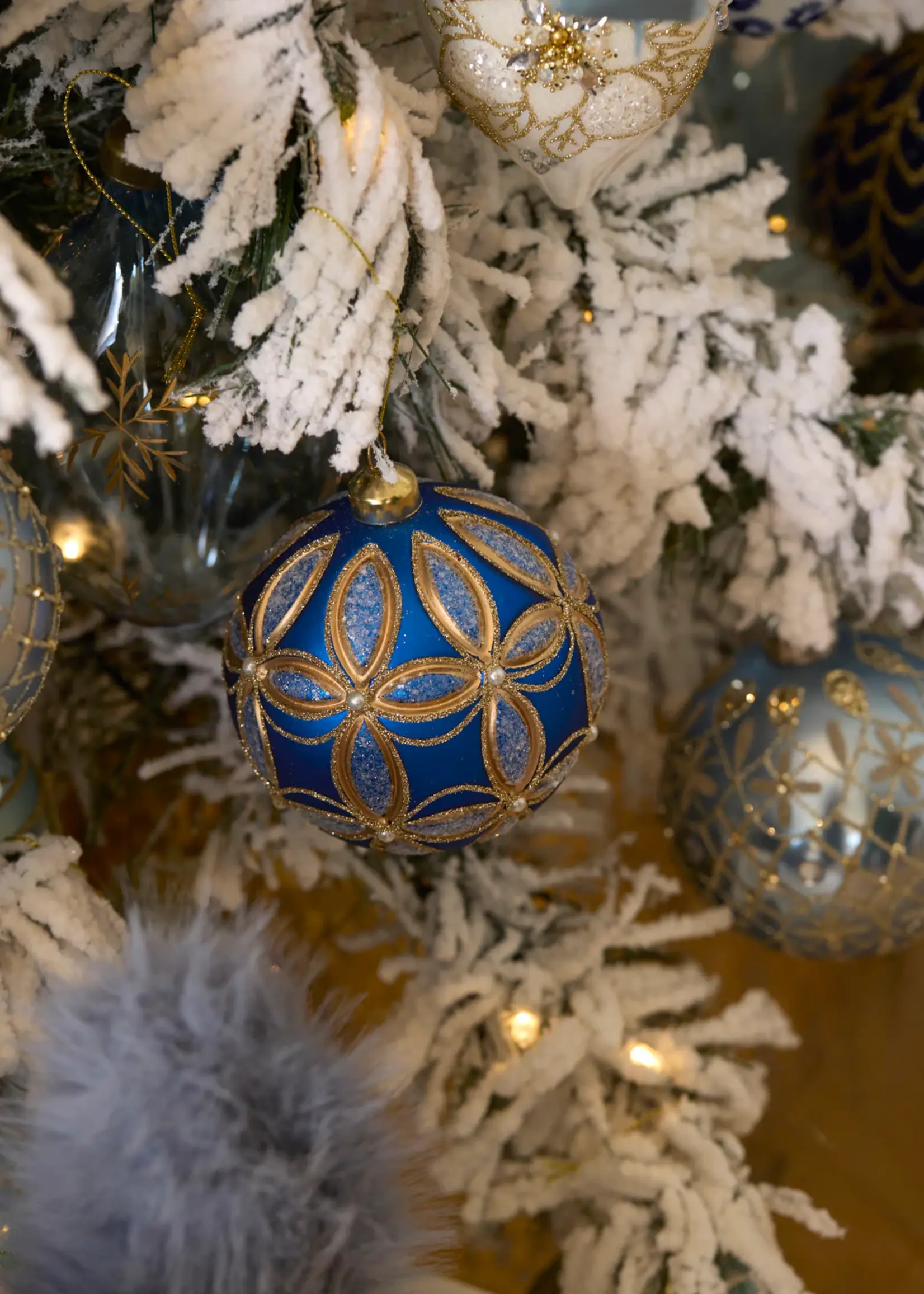Holly and Ivy Matte Blue Embossed Fleur Bauble