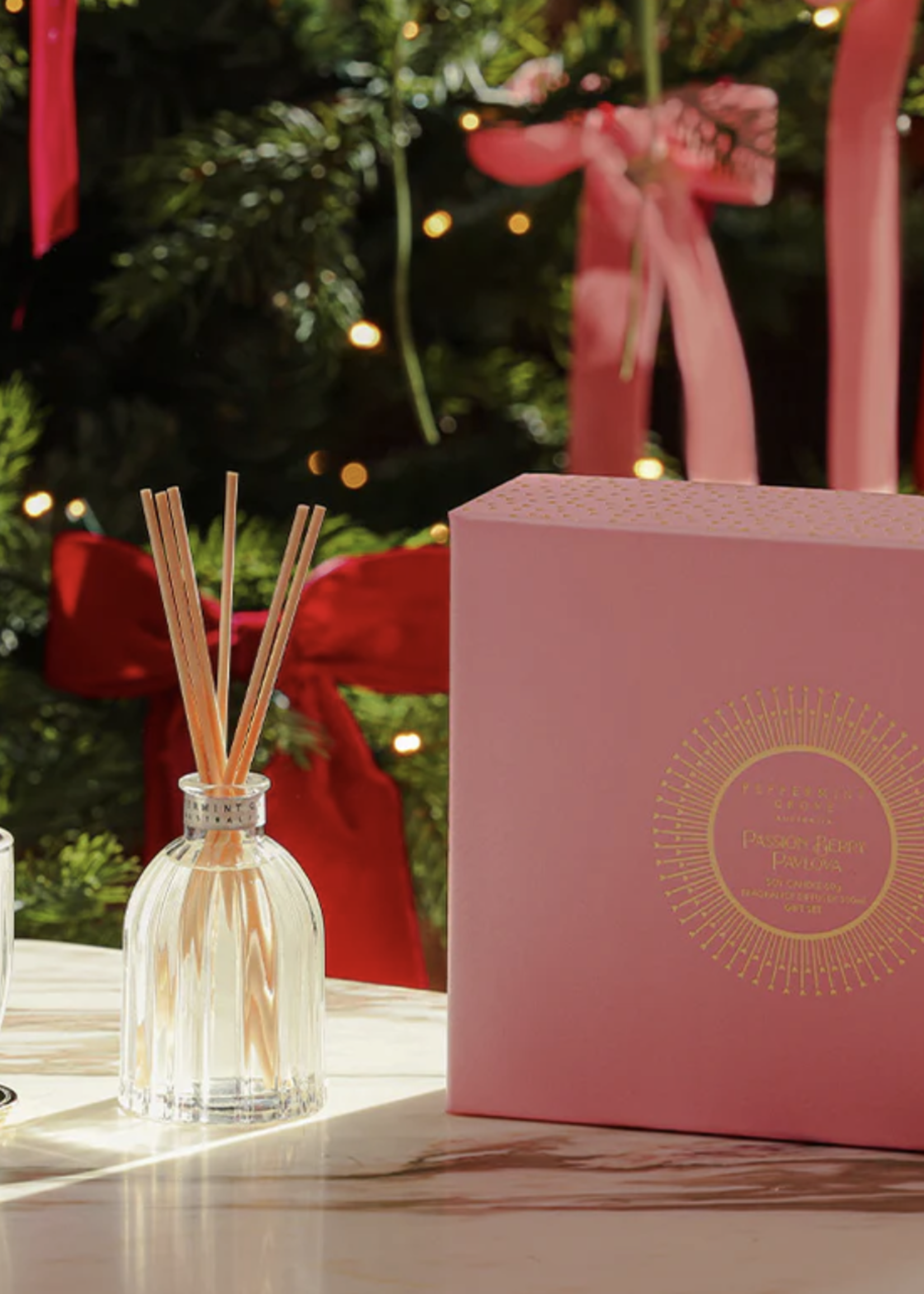 Peppermint Grove Passion Berry Pavlova Candle & Diffuser Gift Set