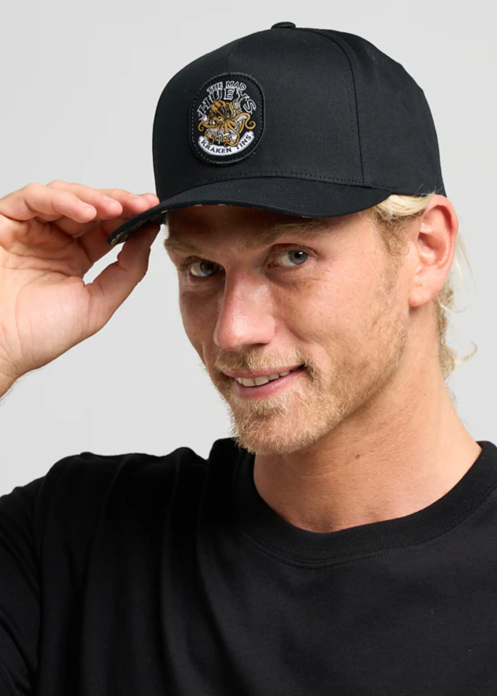 Mad Hueys Kraken Port Hole Twill Snapback