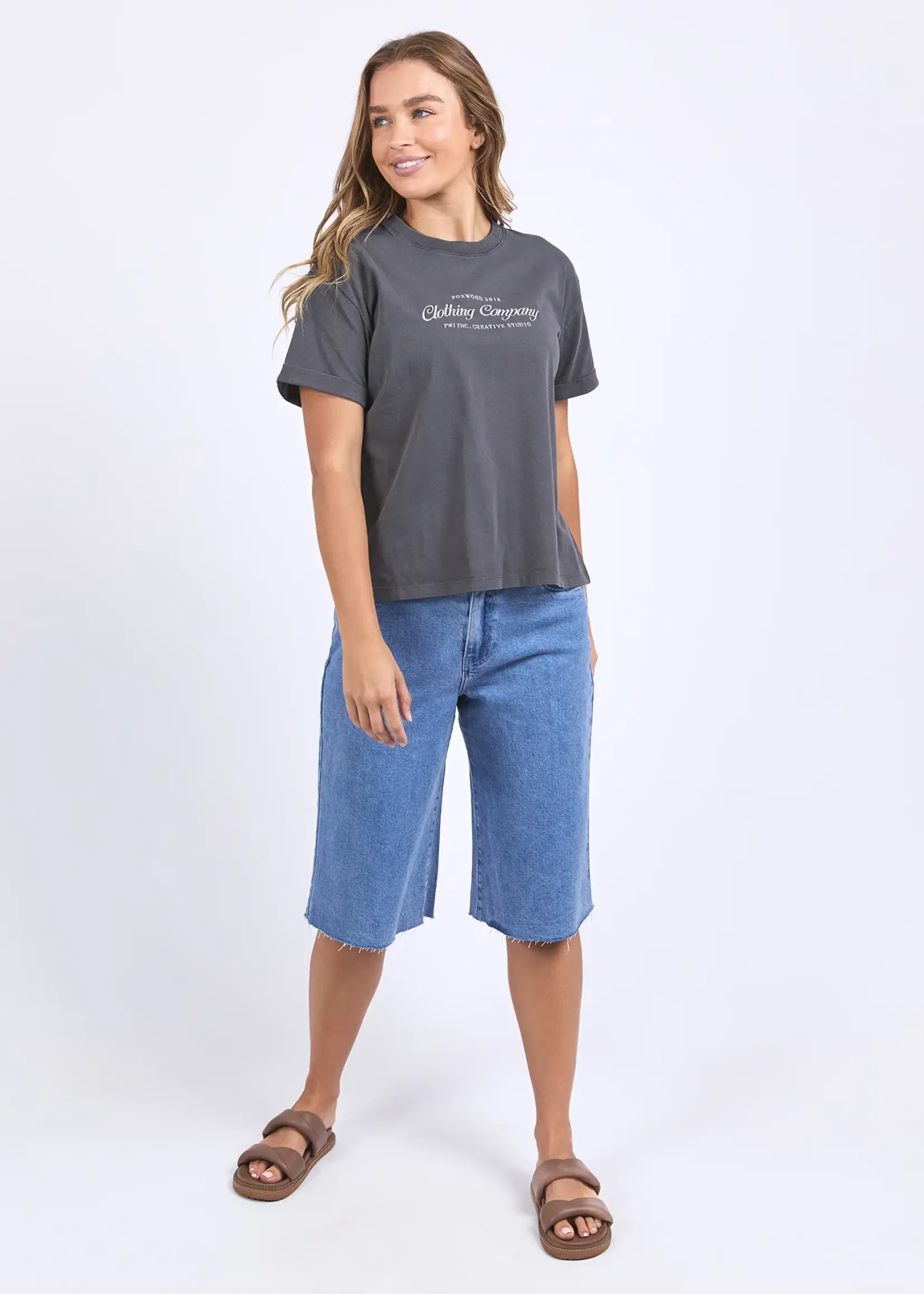 Foxwood Line Tee - Charcoal