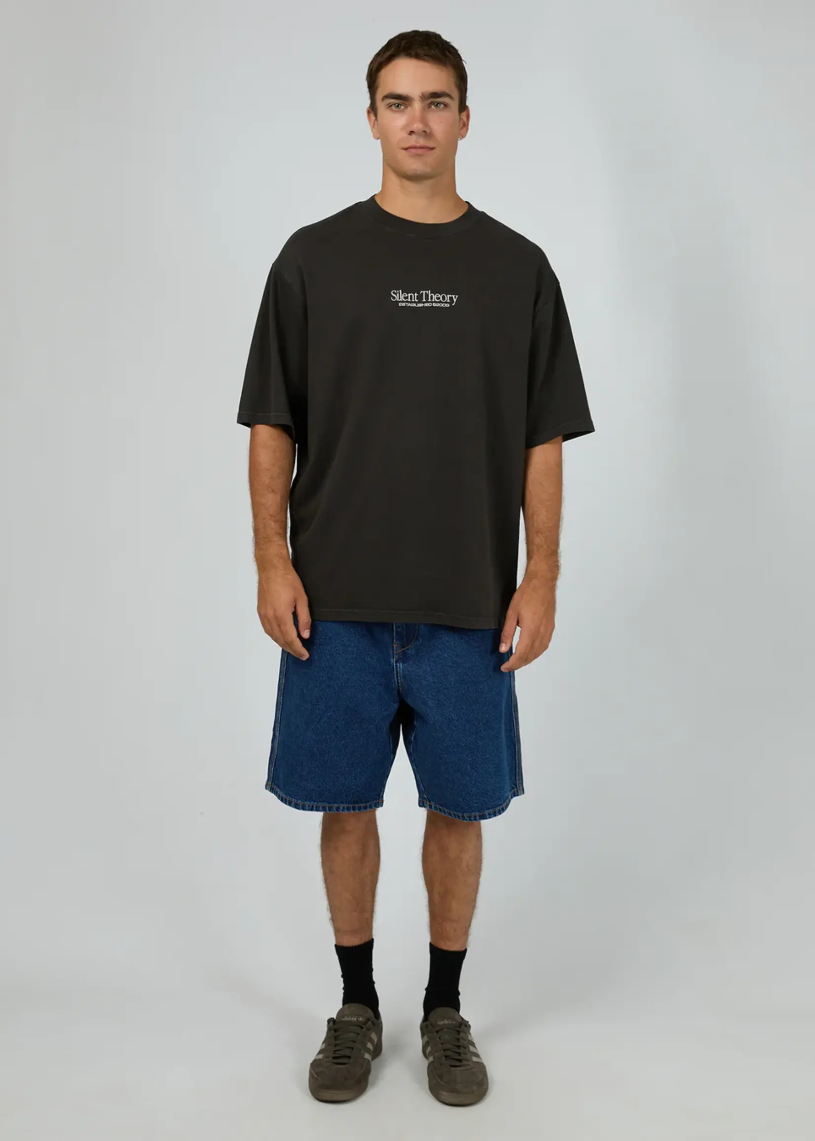 Silent Theory Classic Emb Tee - Charcoal