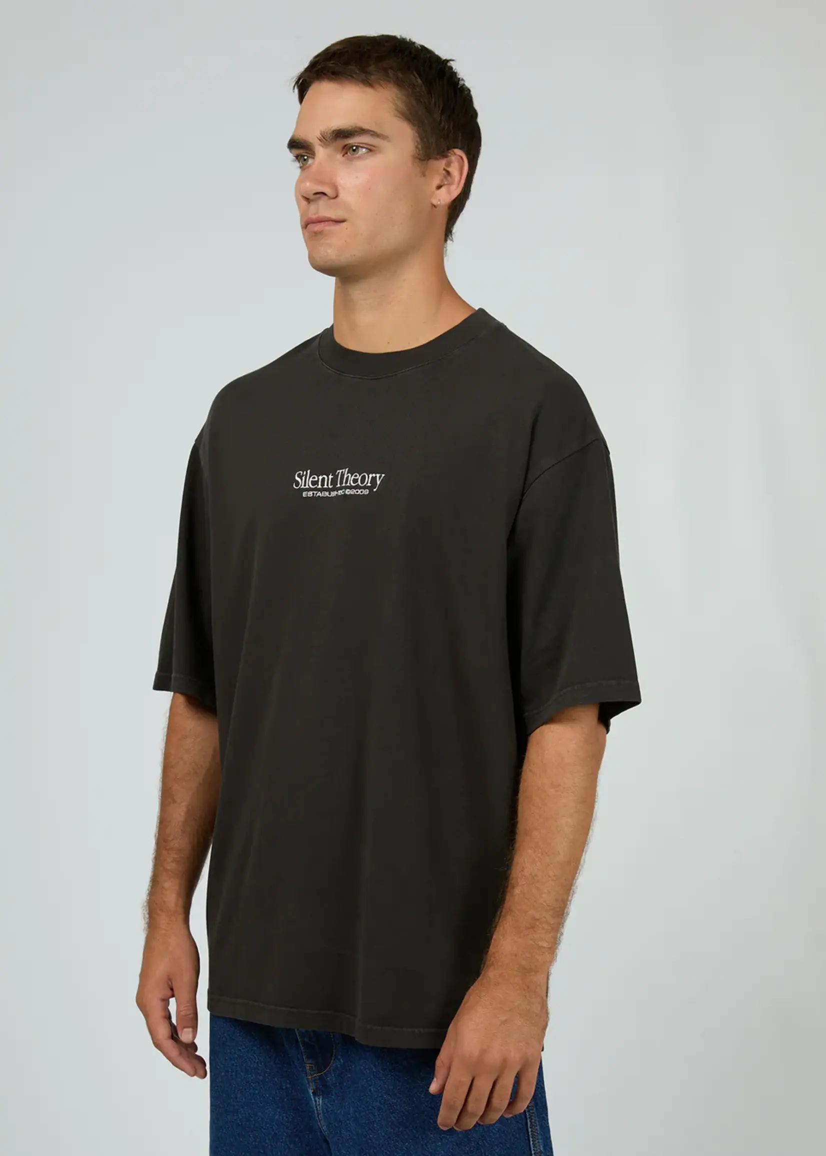Silent Theory Classic Emb Tee - Charcoal