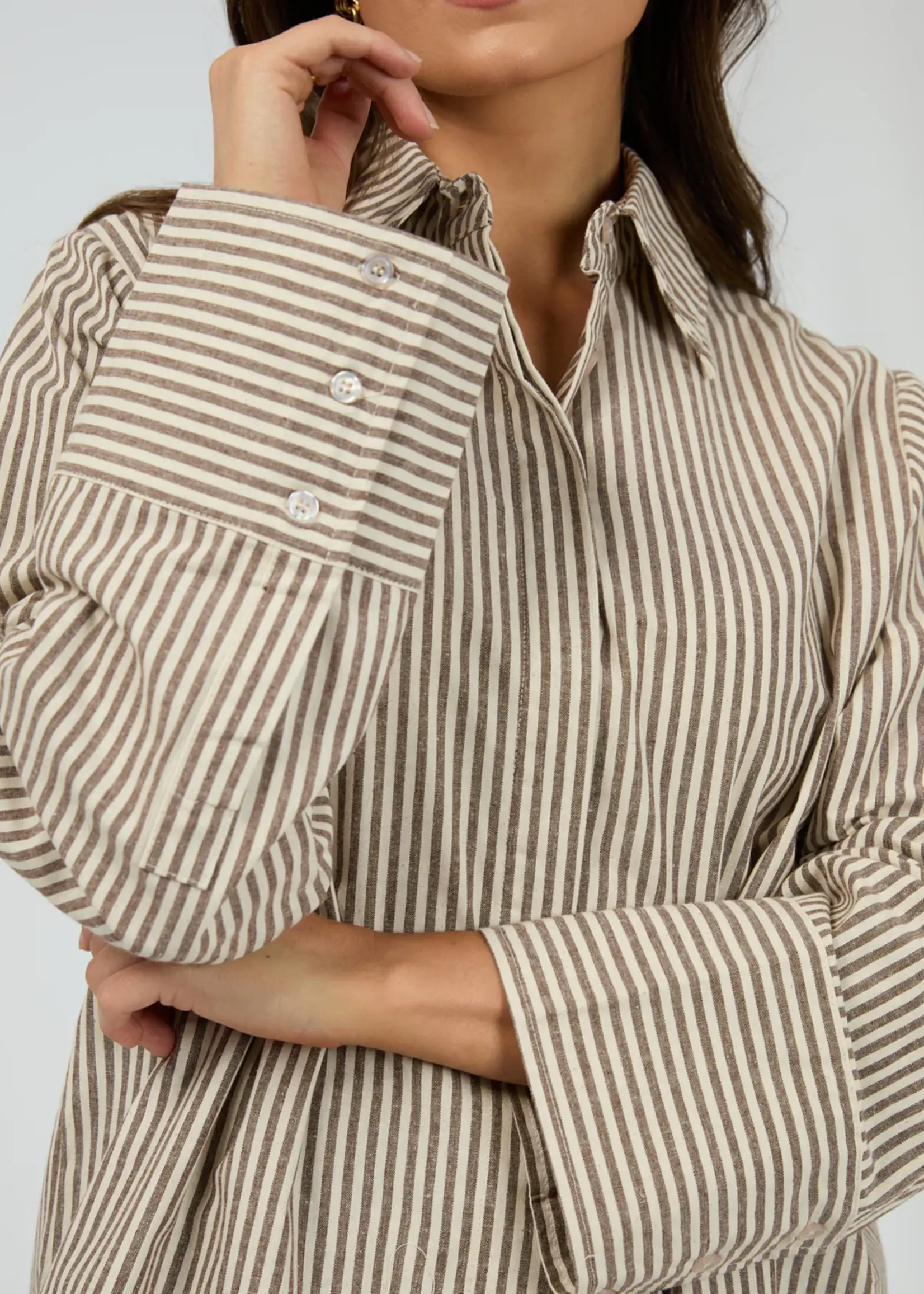 Sunday Long Sleeve Shirt - Chocolate