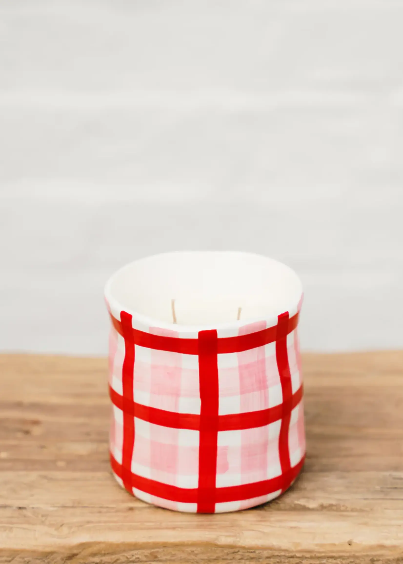 Noss and Co Large Candle - Vanilla, Tonkin & Brown Sugar
