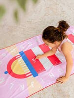 Quut Playtowels - M (140cm x 70cm) - Lighthouse Cherry