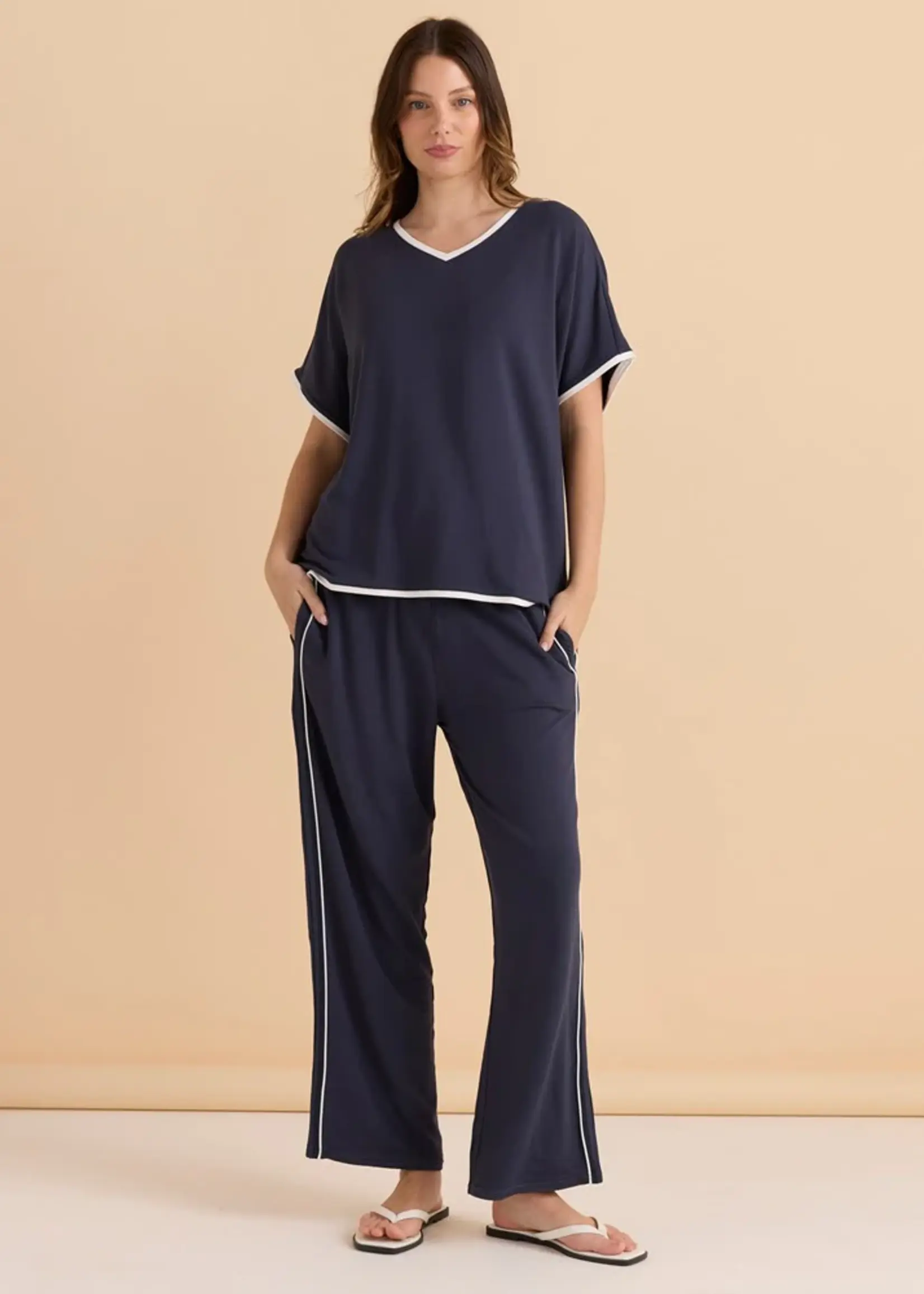 Betty Basic Clara Tee