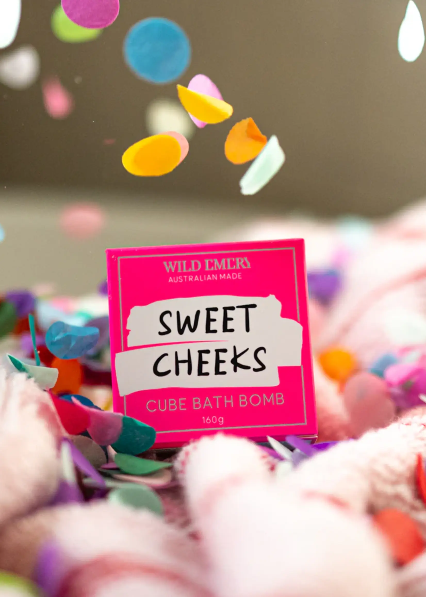 Wild Emery Sweet Cheeks - Cube Bath Bomb