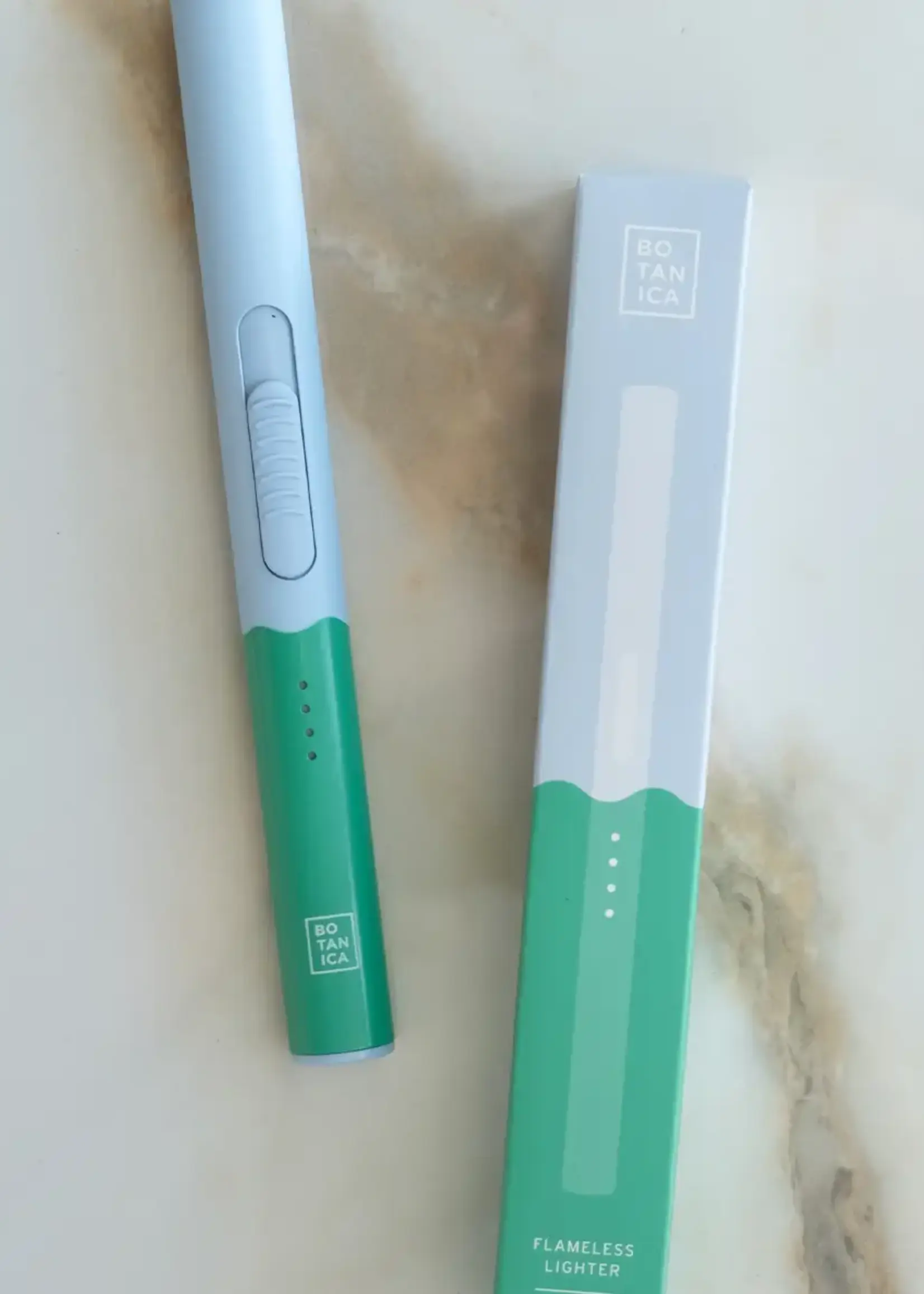 Bontanica Flameless Rechargeable Lighter / Duo Tone