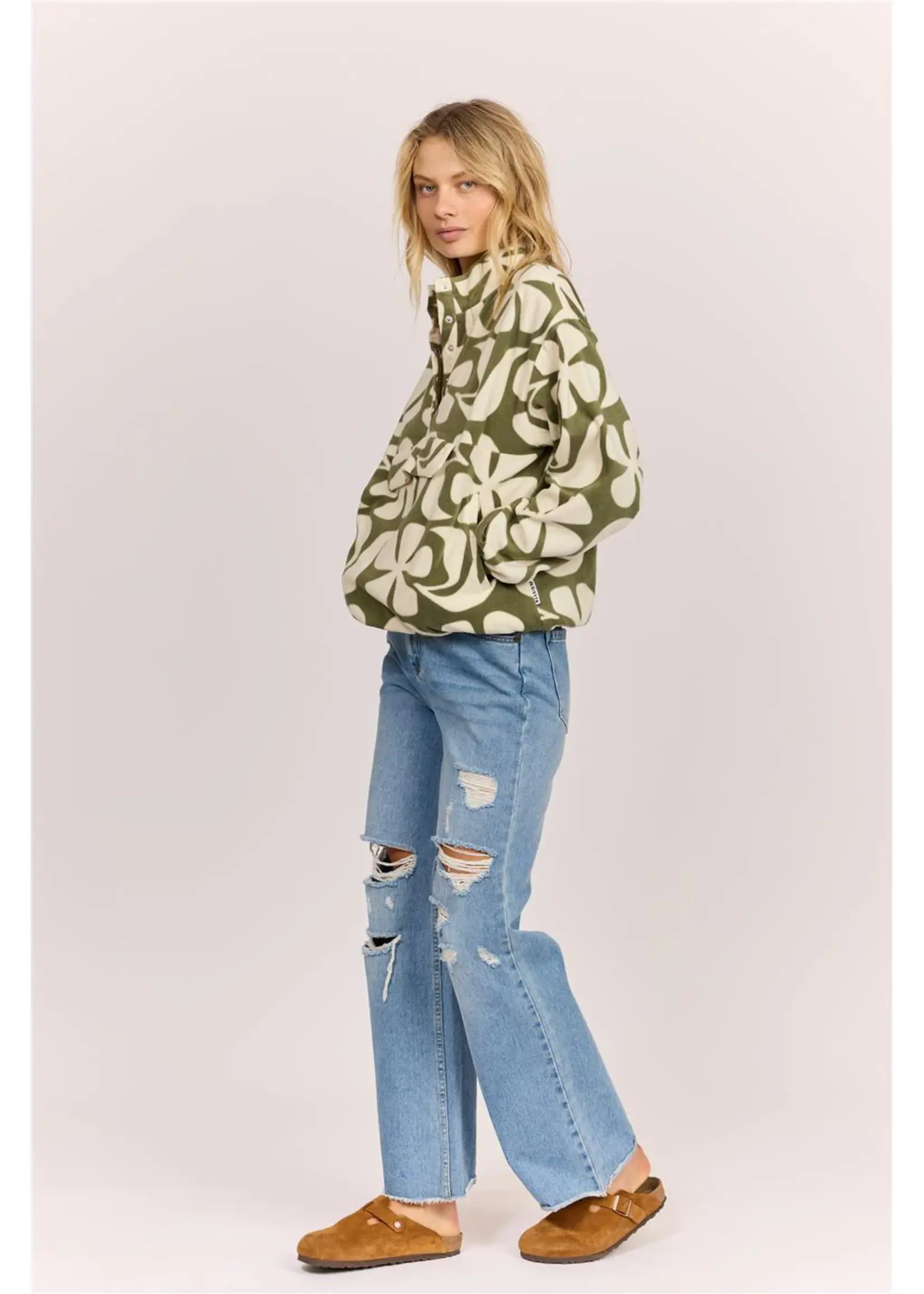 Waves In Bloom Fleece - Ranger