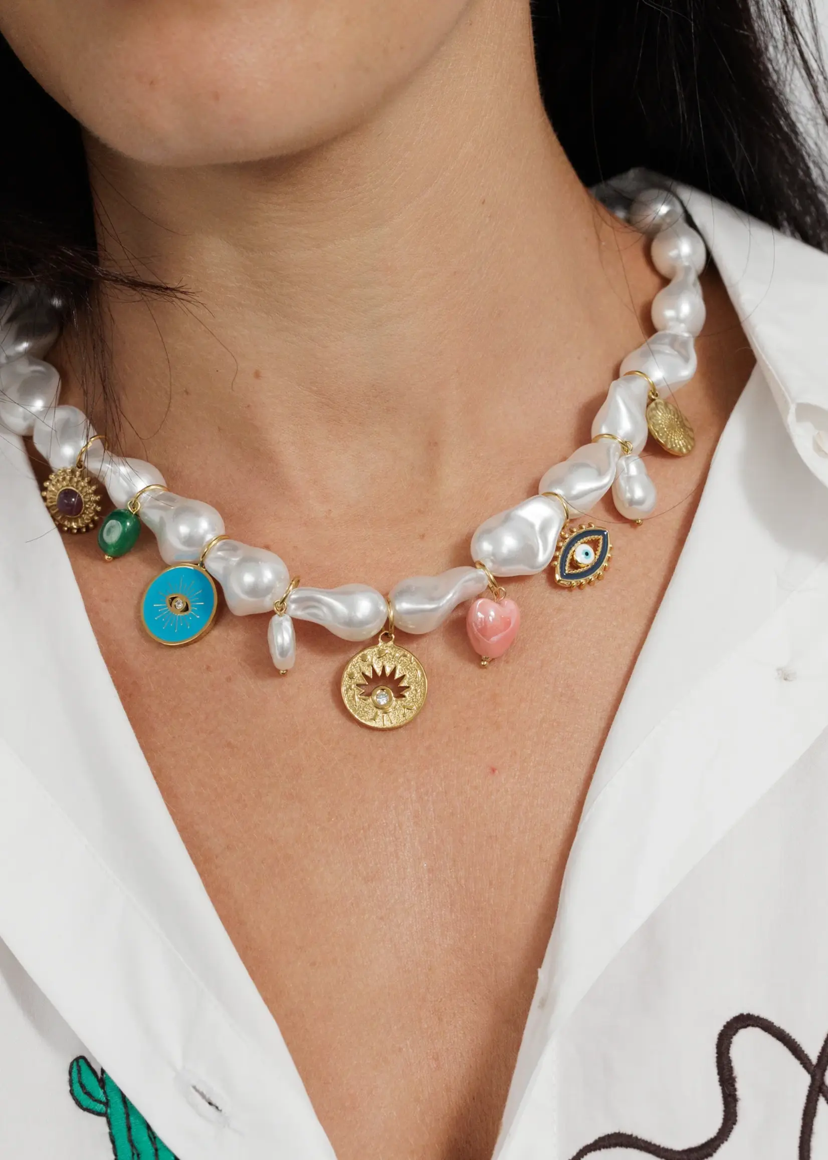 Zoda Pearl Charm Necklace Sun Coin