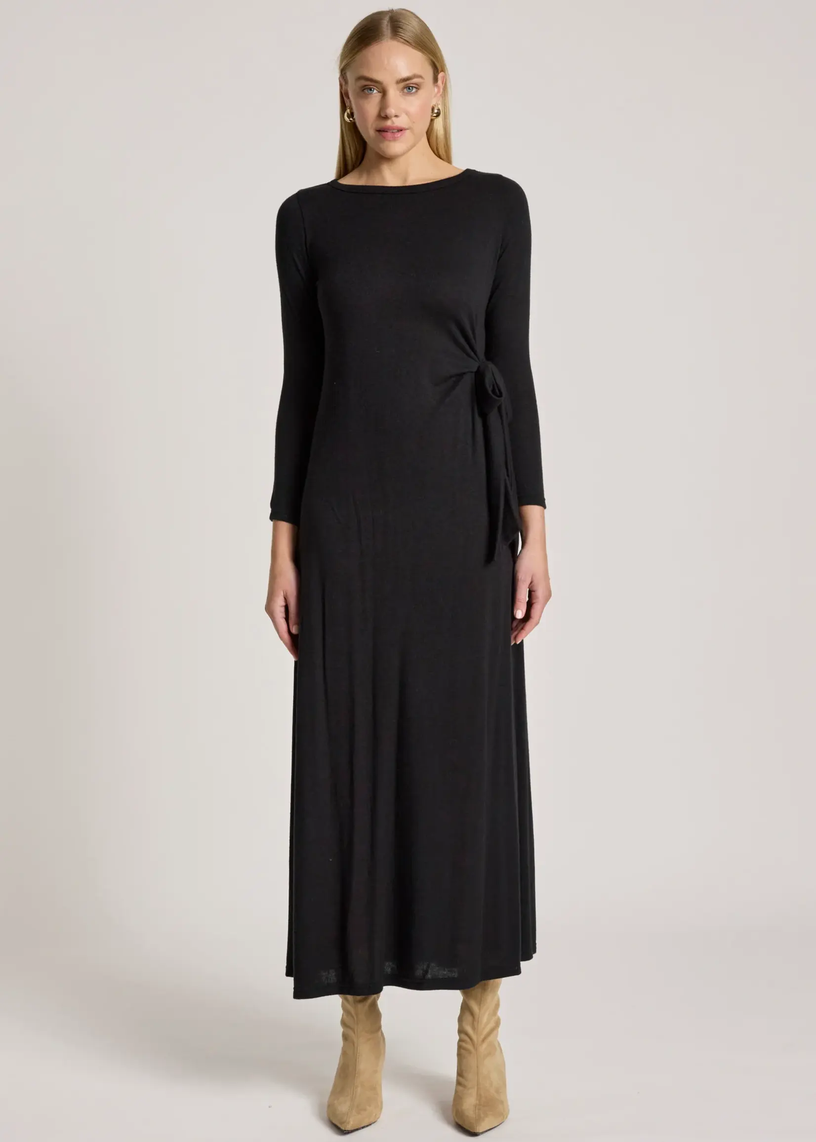 EB & Ive Aria Tie Maxi Dress - Black