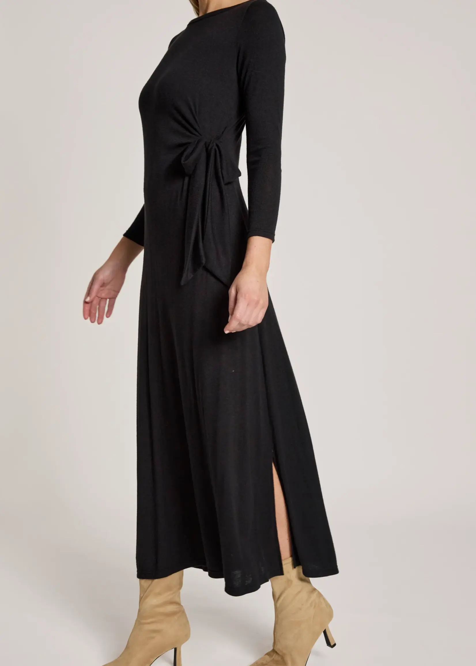 EB & Ive Aria Tie Maxi Dress - Black