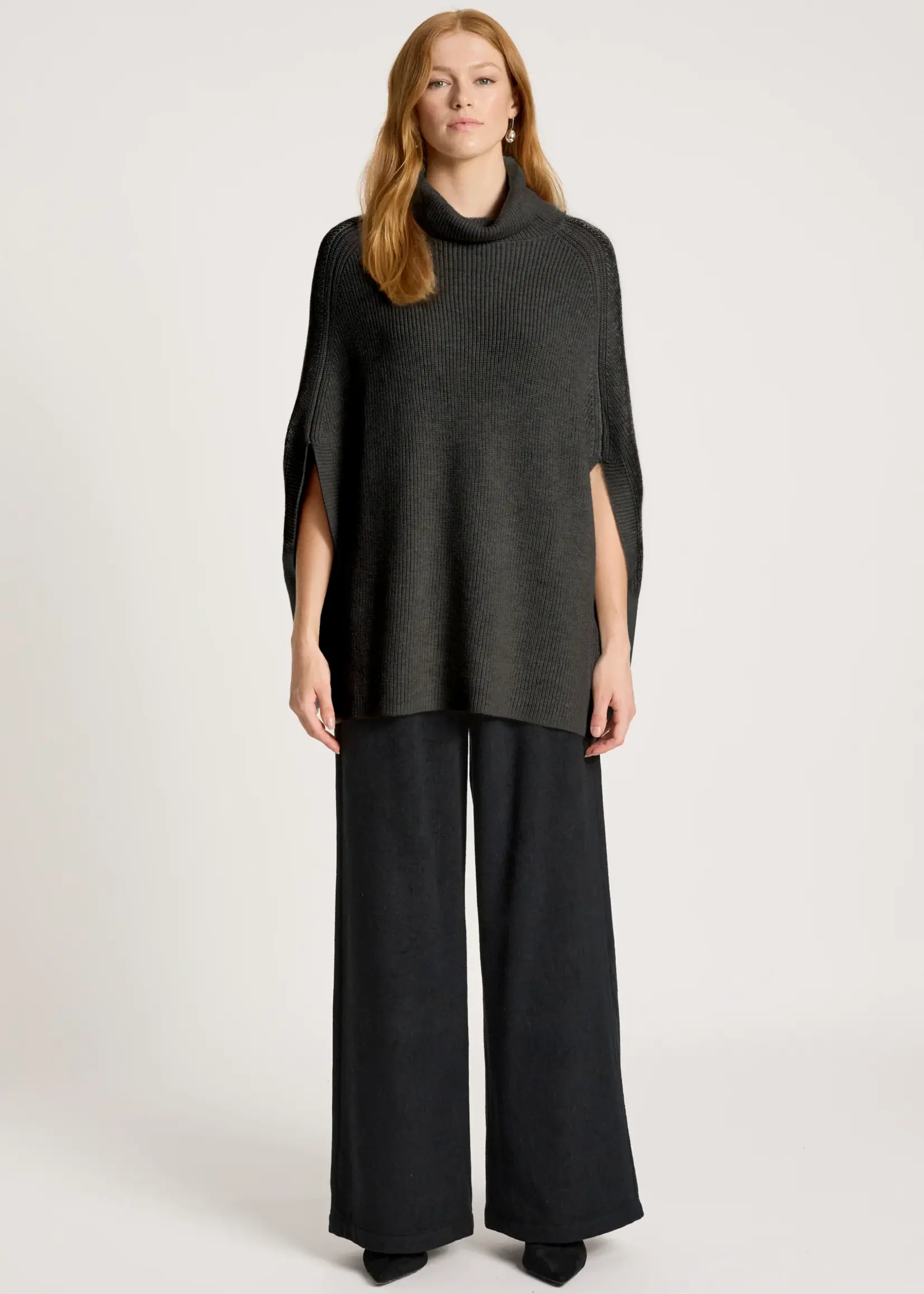 EB & Ive Berber Poncho - Char