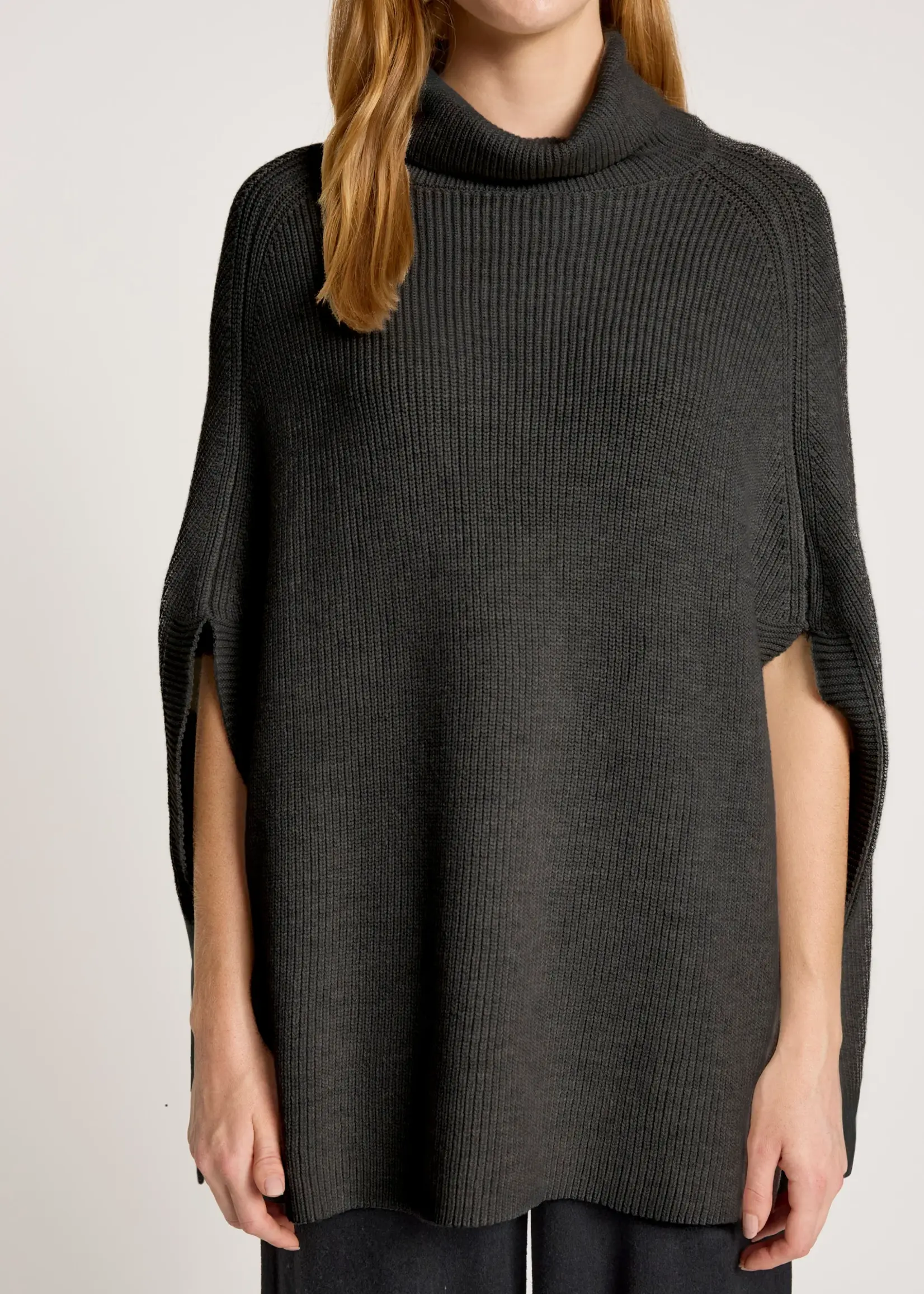 EB & Ive Berber Poncho - Char